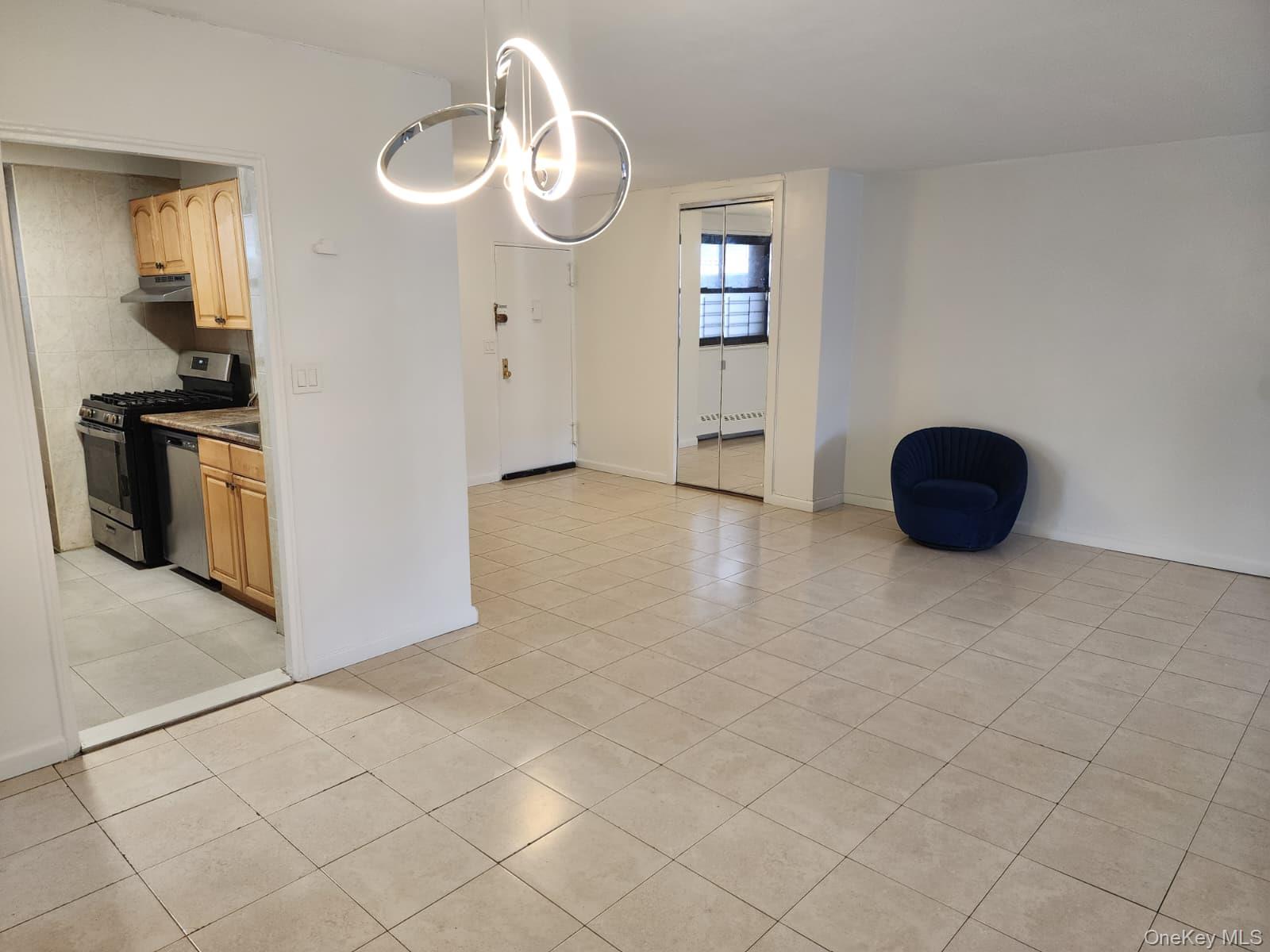 61-15 98th Street, Unit 5E photo 3