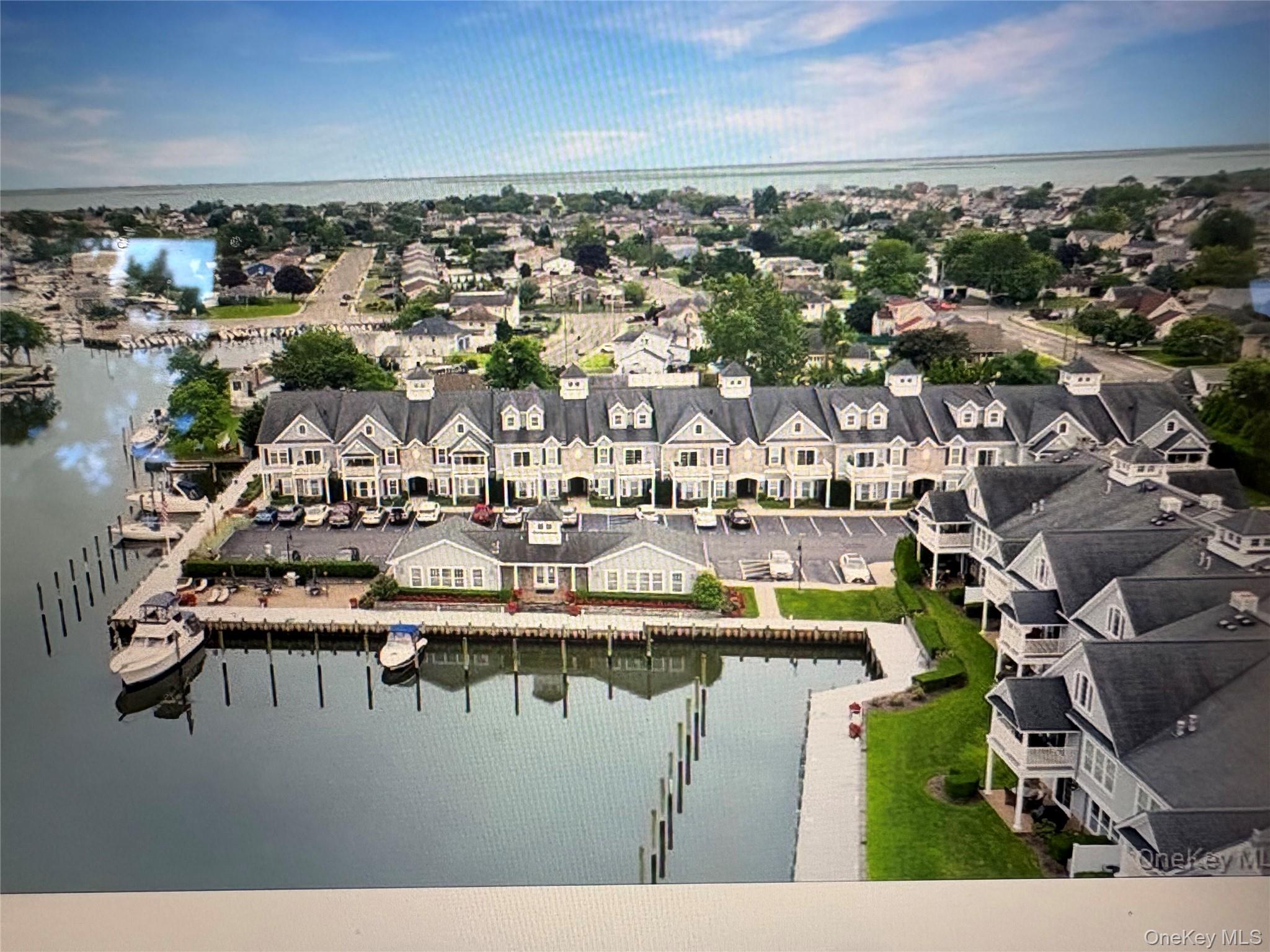 33 Nicole Court – For Rent photo 2