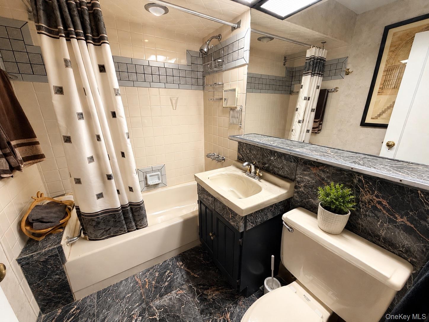 13810 Cronston Avenue – For Sale photo 13