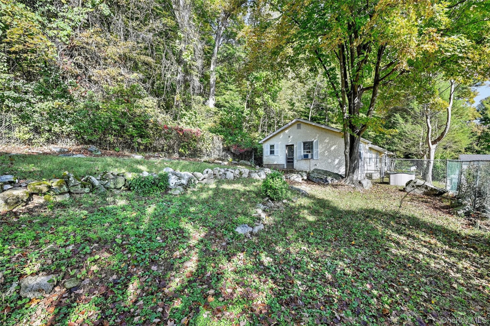 27 Richard Street – For Sale photo 2