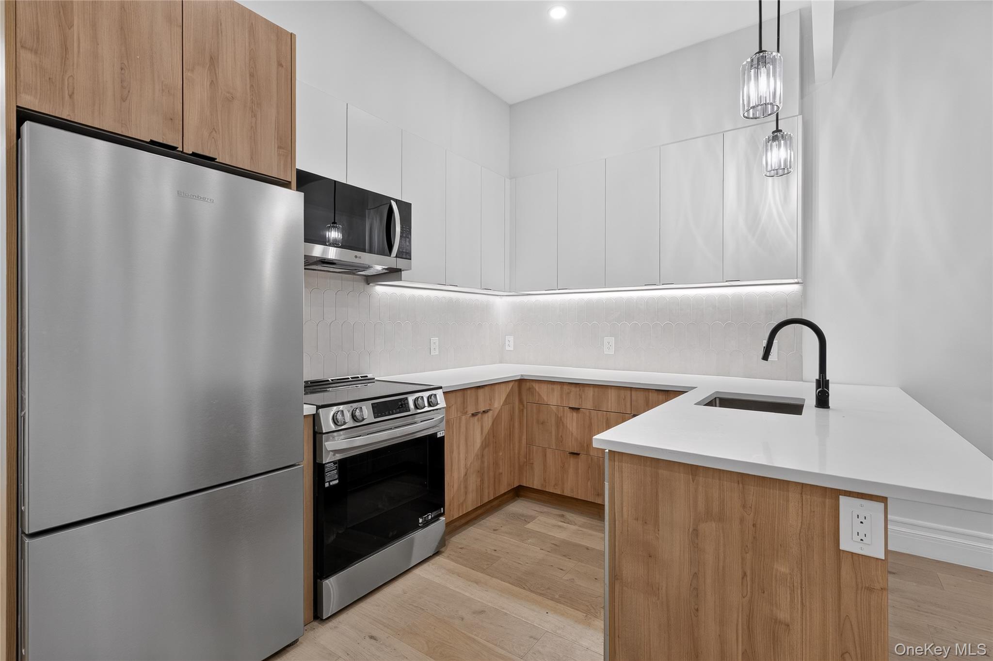 427 E 140 Street, Unit 4 photo 5