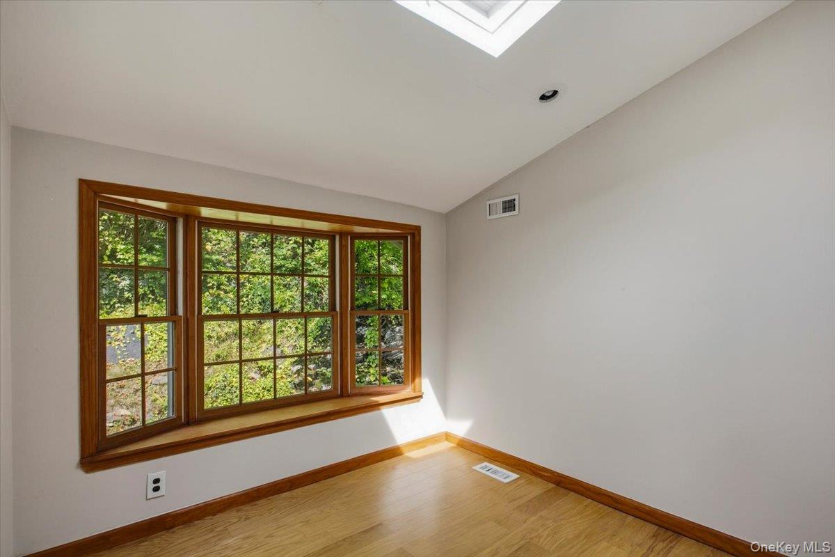87 Edgemont Road – For Sale photo 20