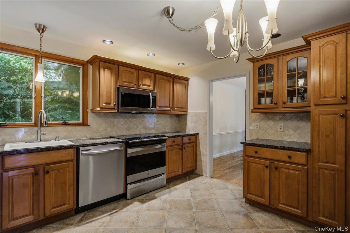 87 Edgemont Road – For Sale photo 9