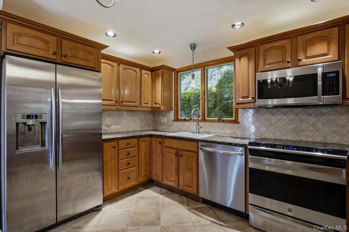 87 Edgemont Road – For Sale photo 8