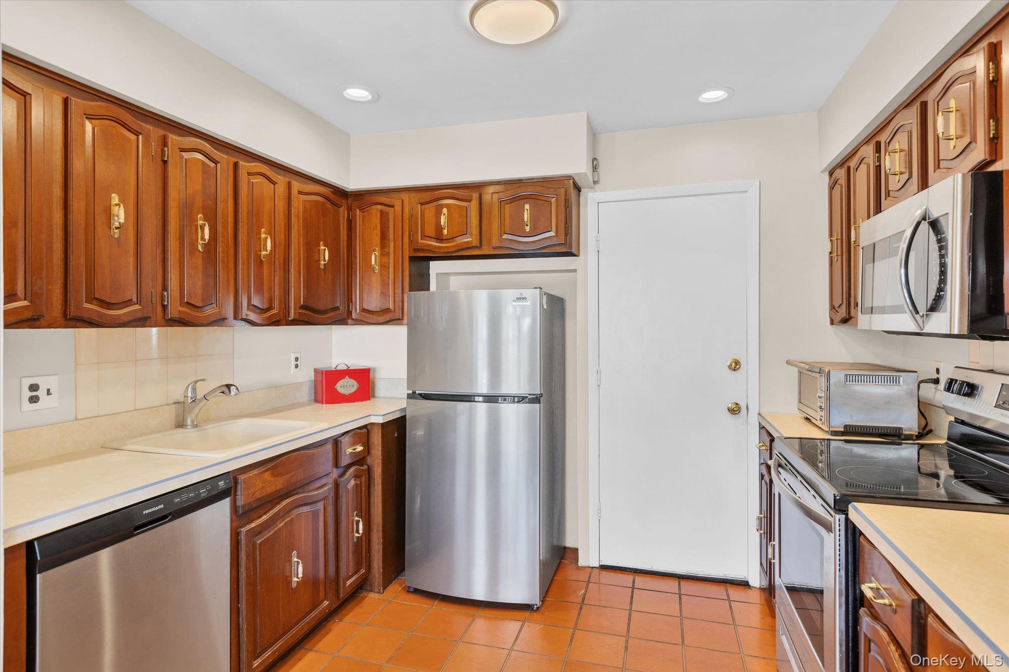 97 Revere Drive – For Sale photo 6