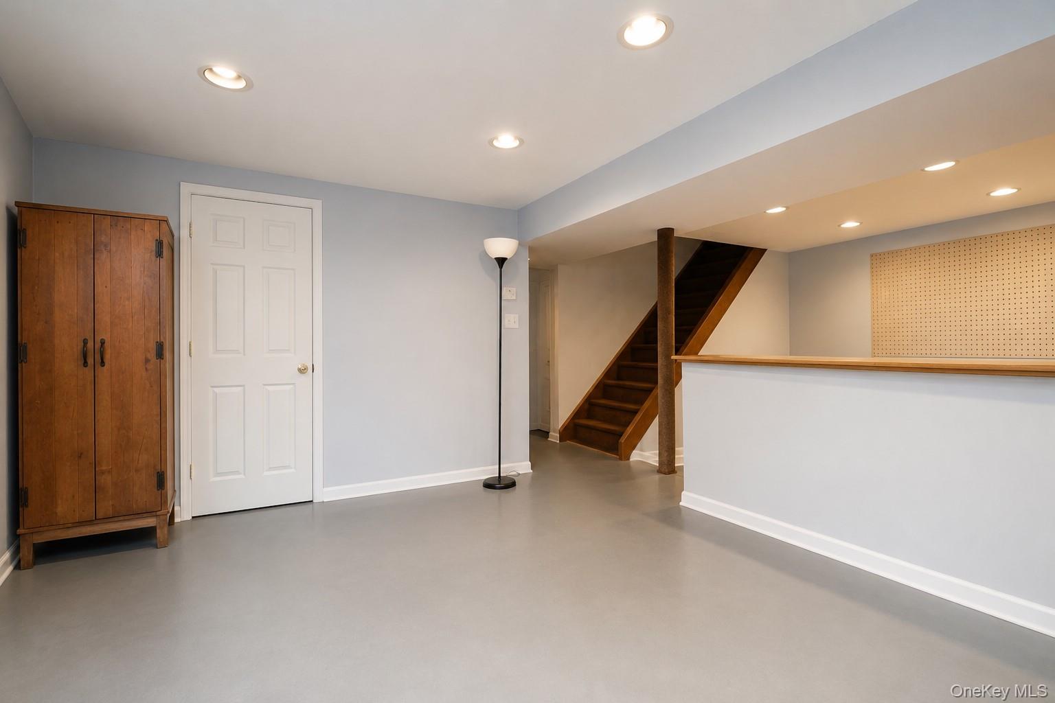 947 Bard Avenue – For Sale photo 15