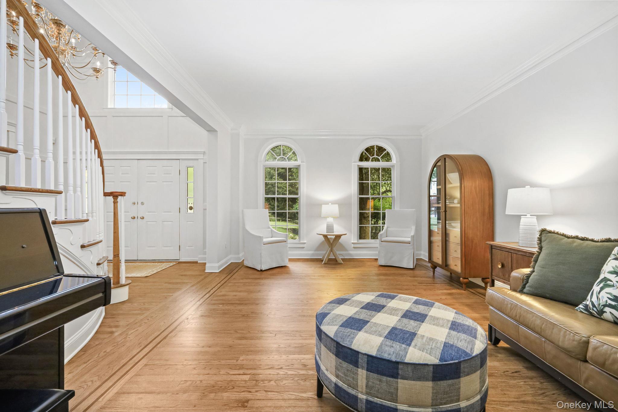 13 Hyatt Lane – For Sale photo 5