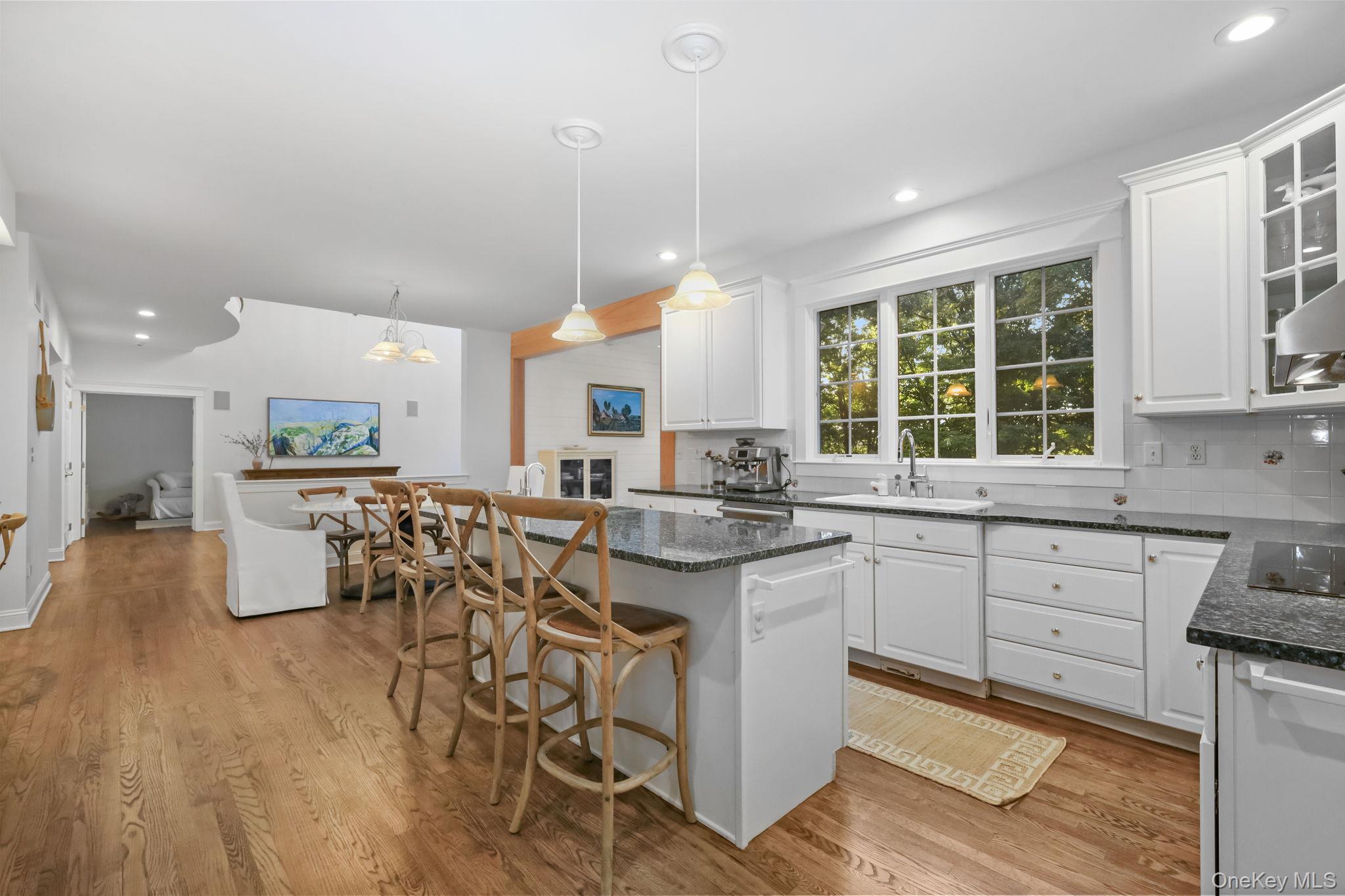13 Hyatt Lane – For Sale photo 8