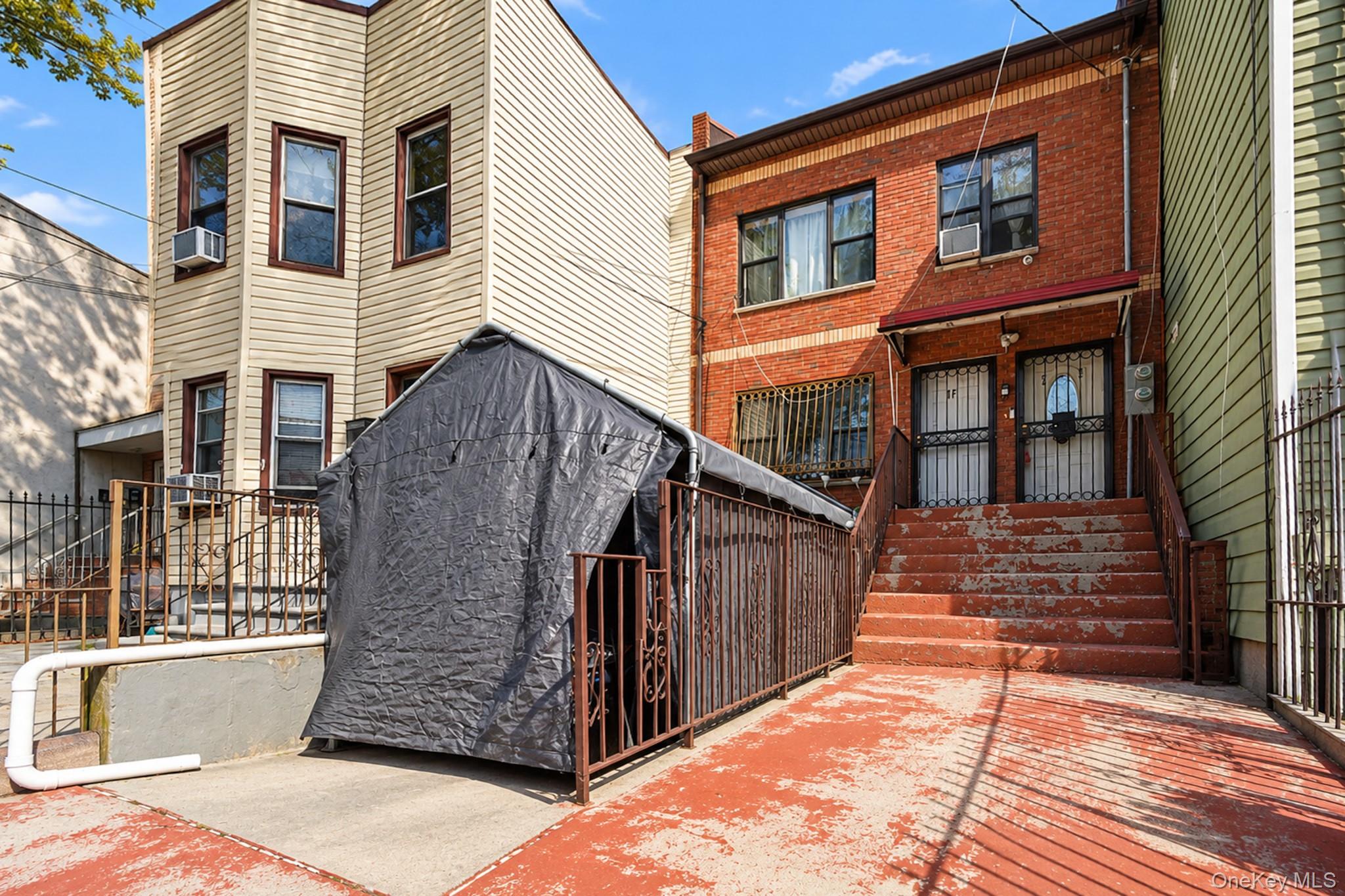 121 Montauk Avenue – For Sale photo 4