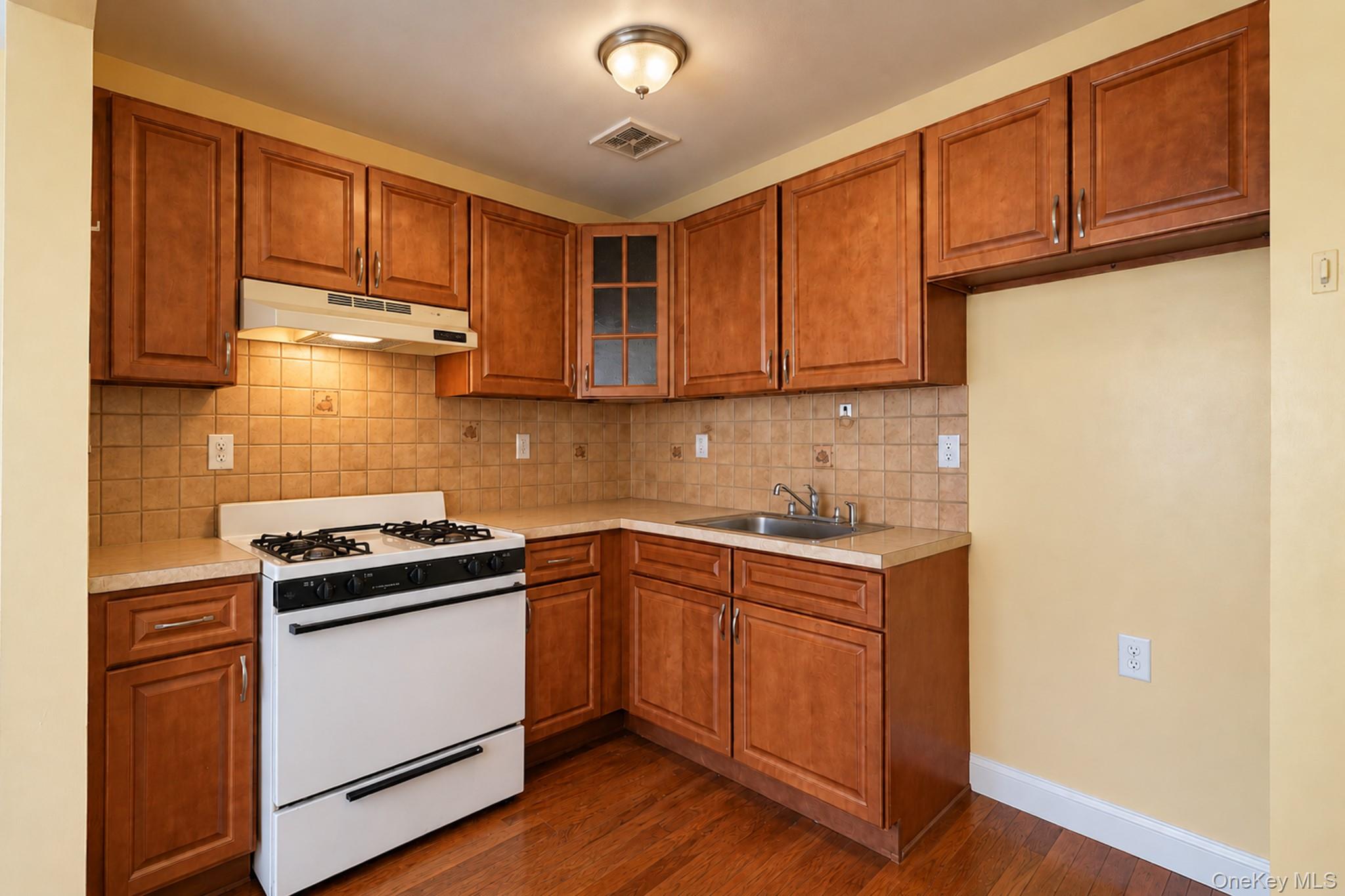121 Montauk Avenue – For Sale photo 7