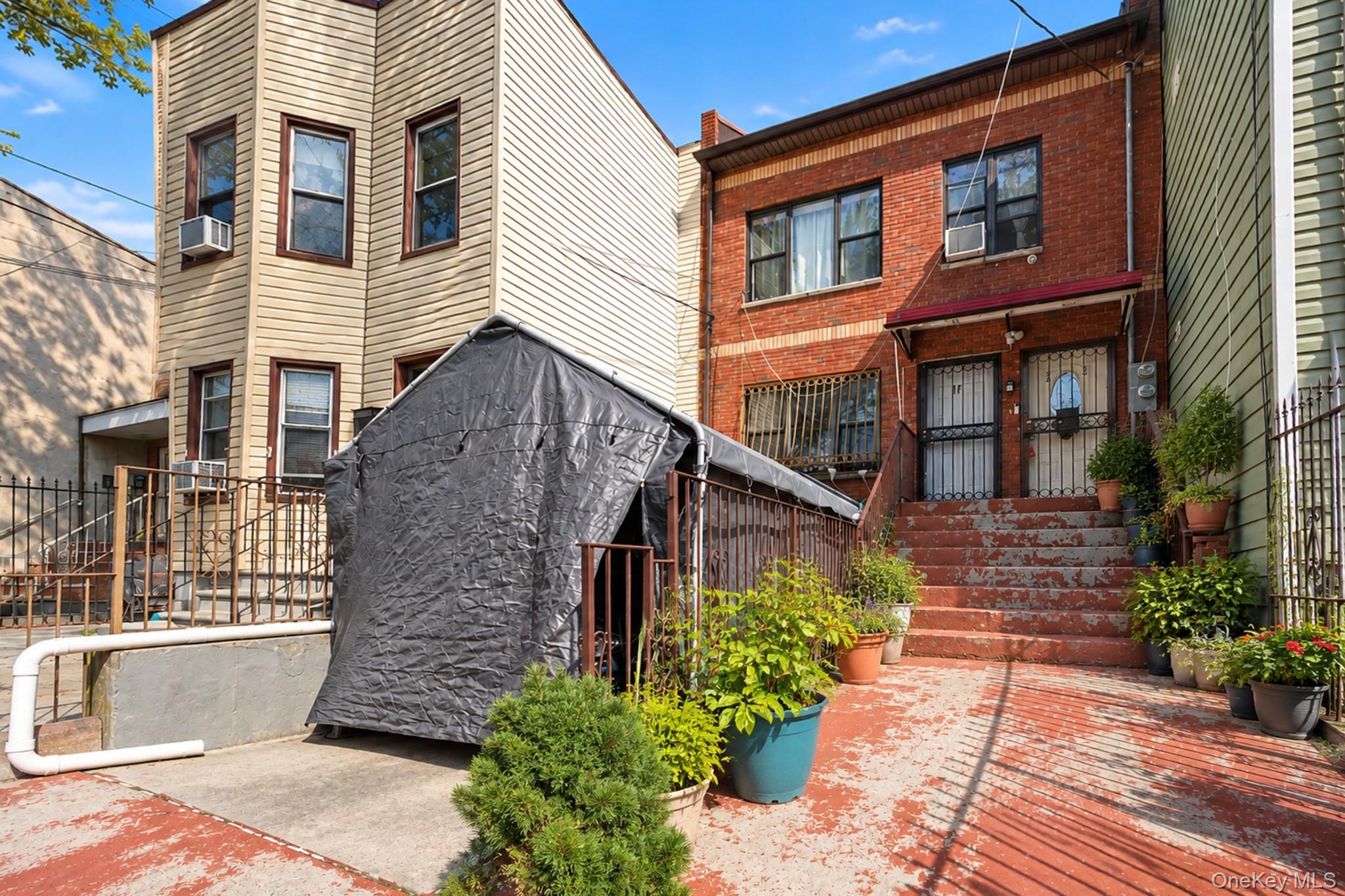 121 Montauk Avenue – For Sale photo 3