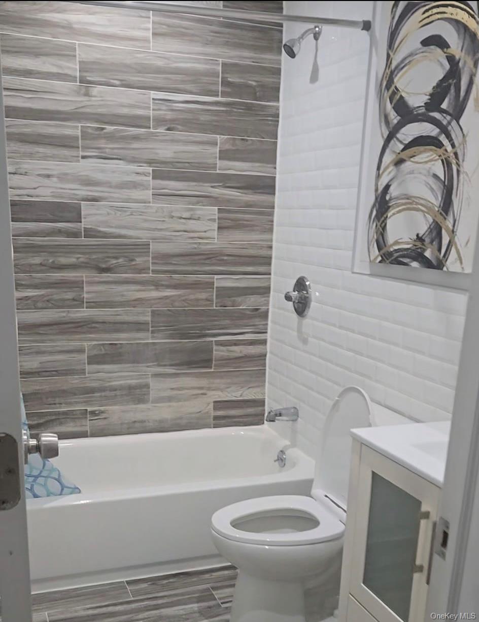 795 Logan Street, Unit 1 photo 4