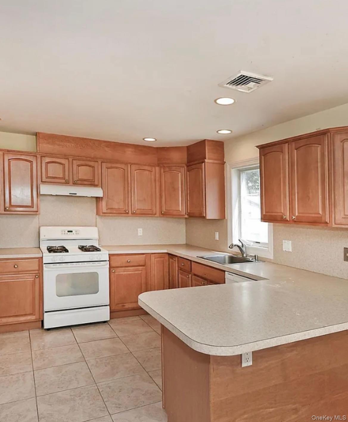 16A Inwood Road – For Rent photo 4