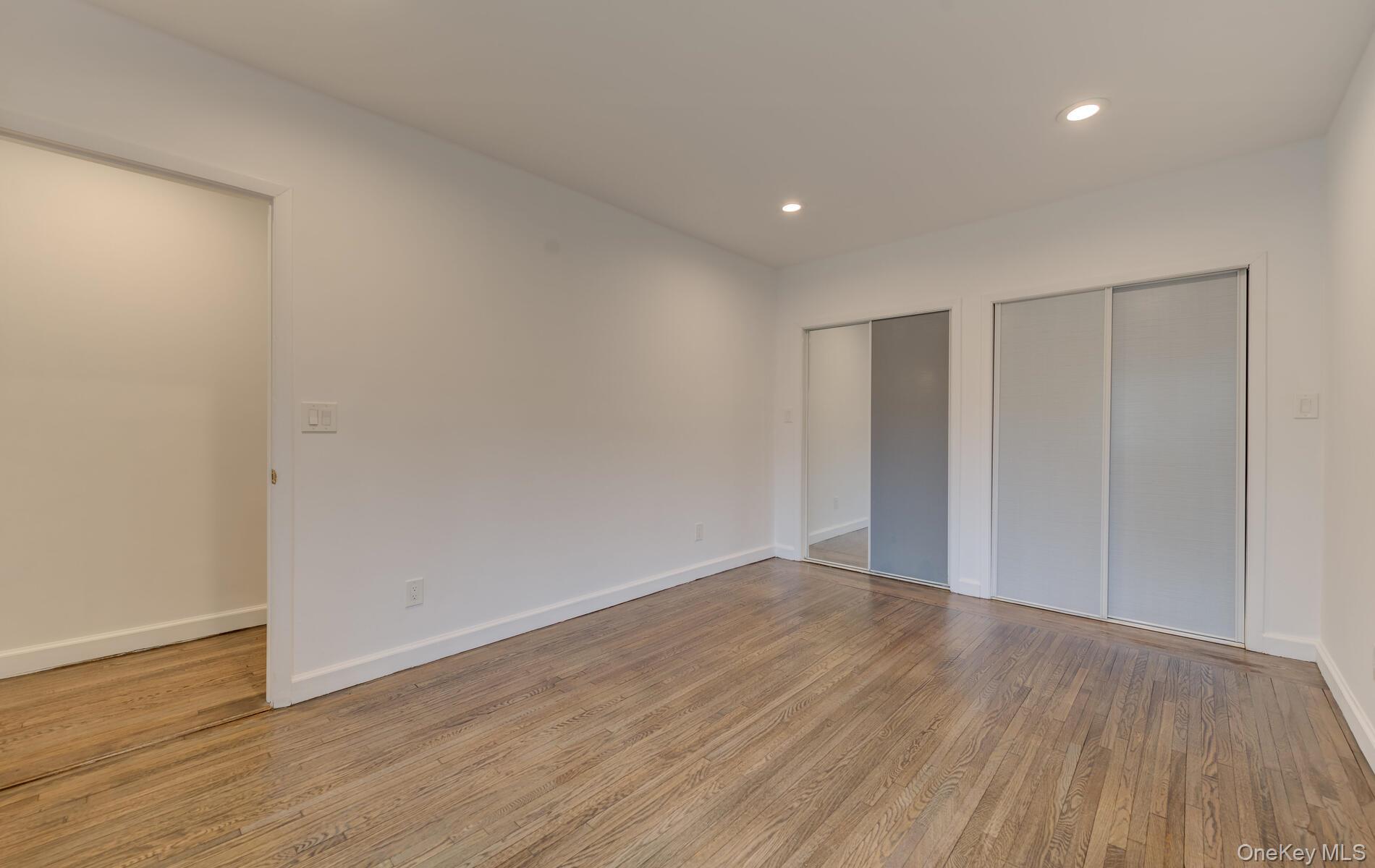 215 Middle Neck Road, Unit 2-2B photo 15