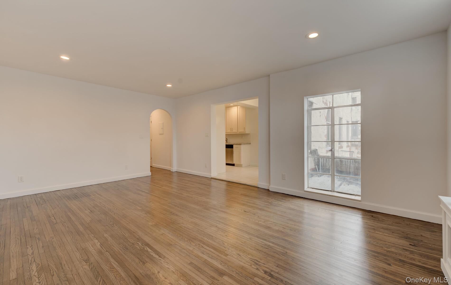 215 Middle Neck Road, Unit 2-2B photo 9