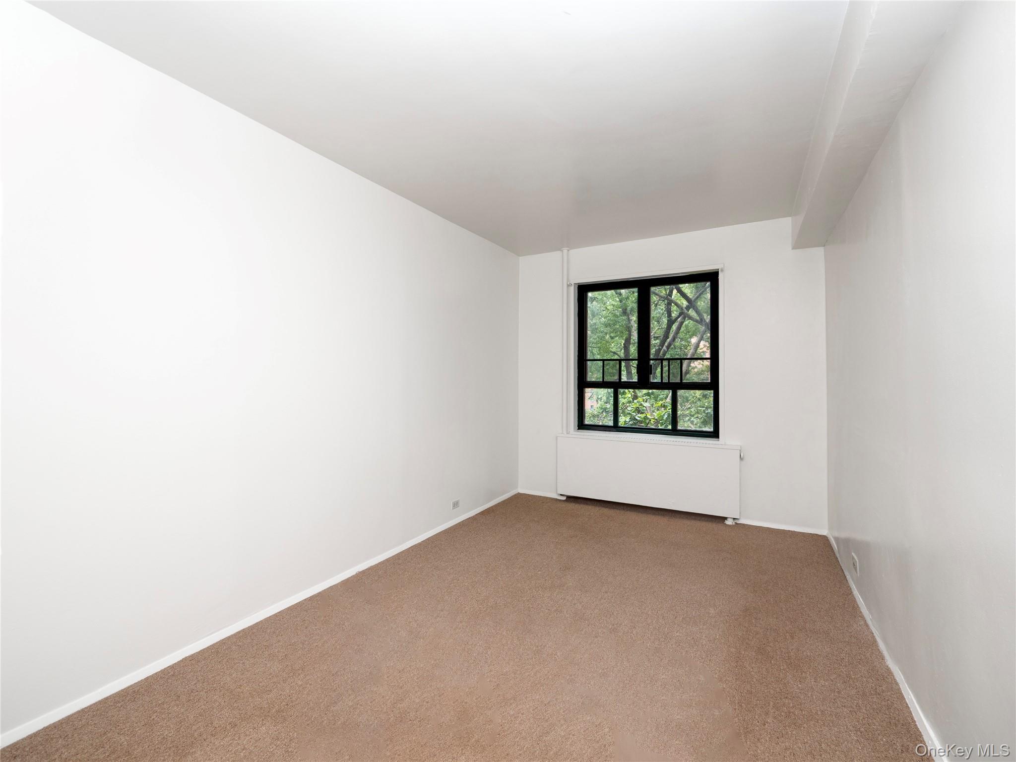 2150 E Tremont Avenue, Unit 4C photo 6