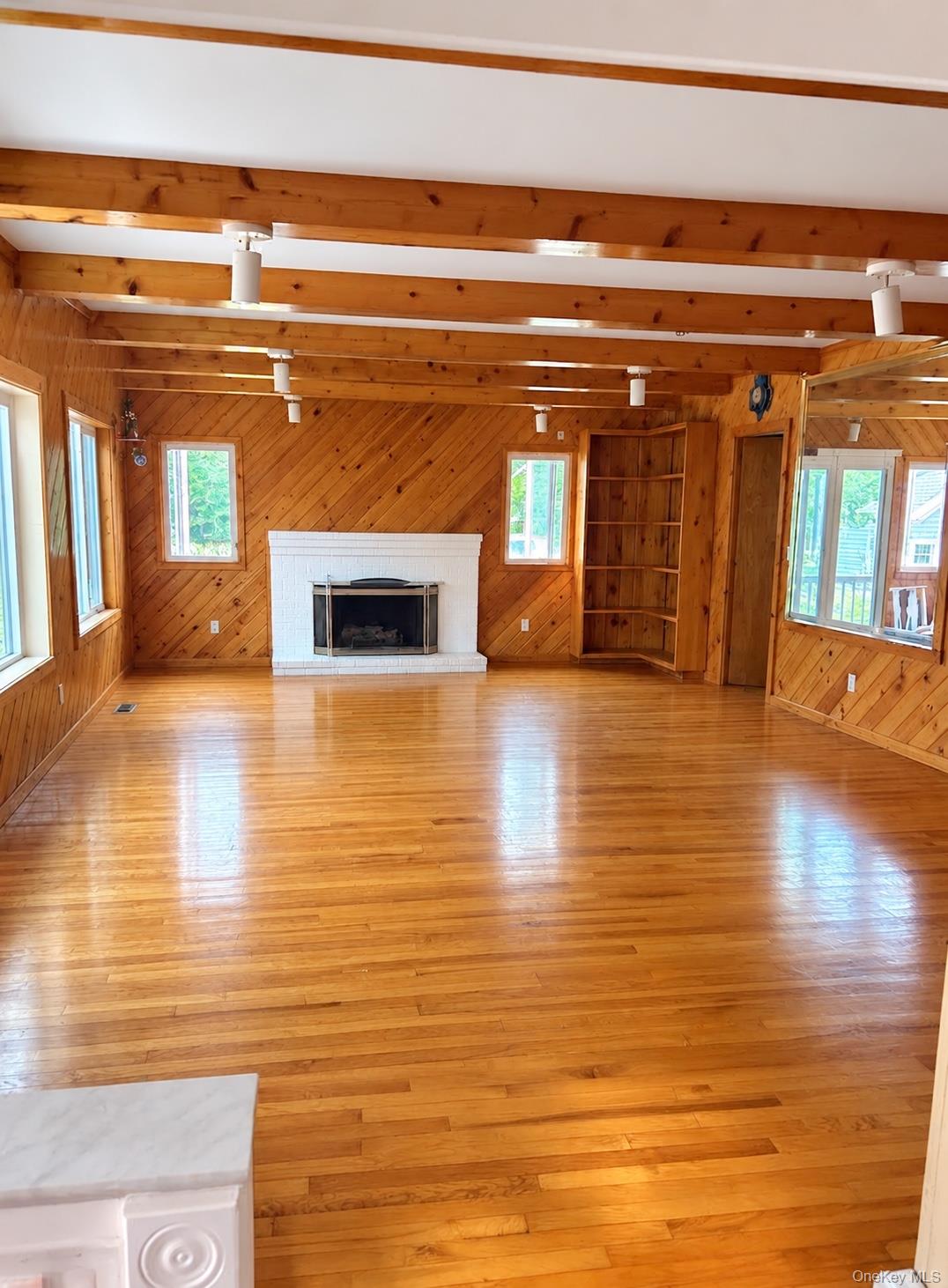 7 Wheeler Drive – For Sale photo 4