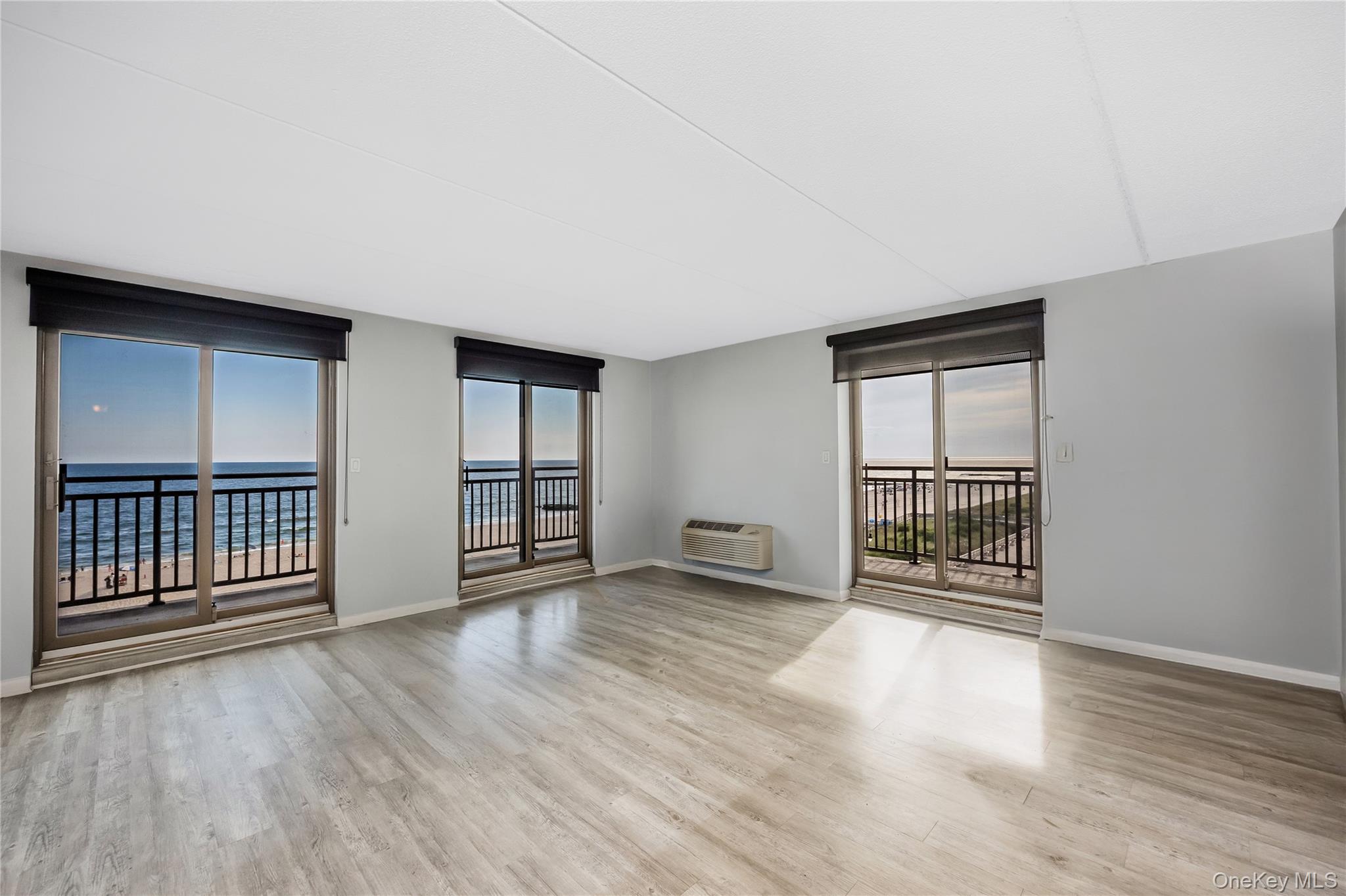 230 W Broadway, Unit 609 photo 8