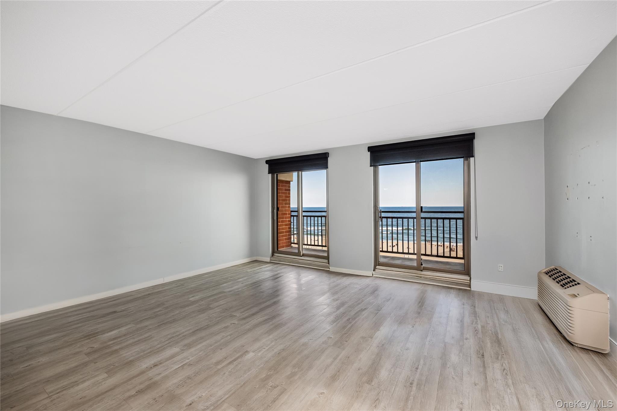 230 W Broadway, Unit 609 photo 9