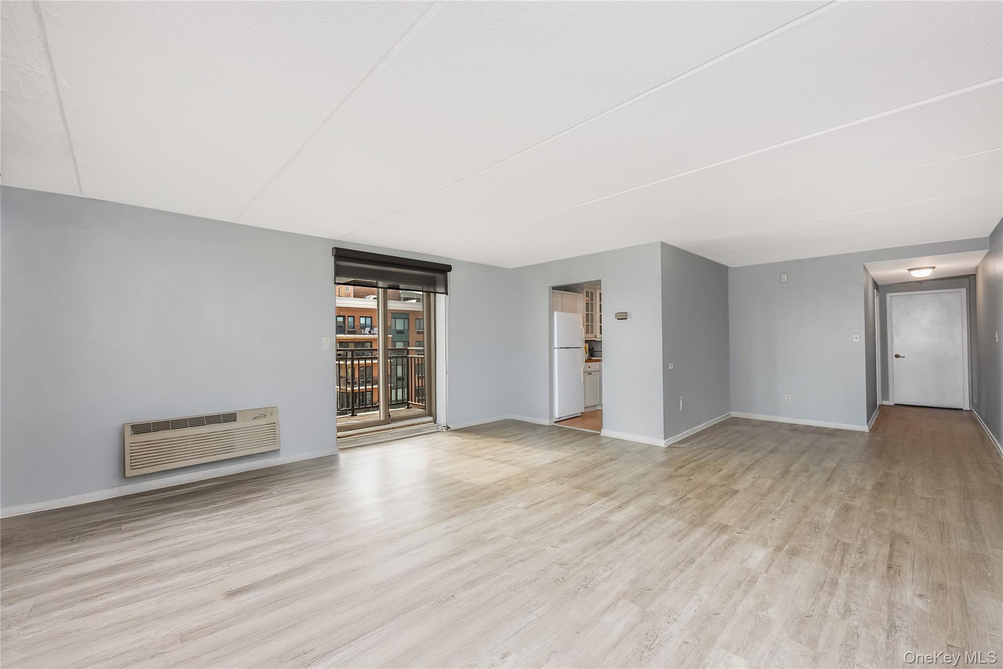230 W Broadway, Unit 609 photo 10