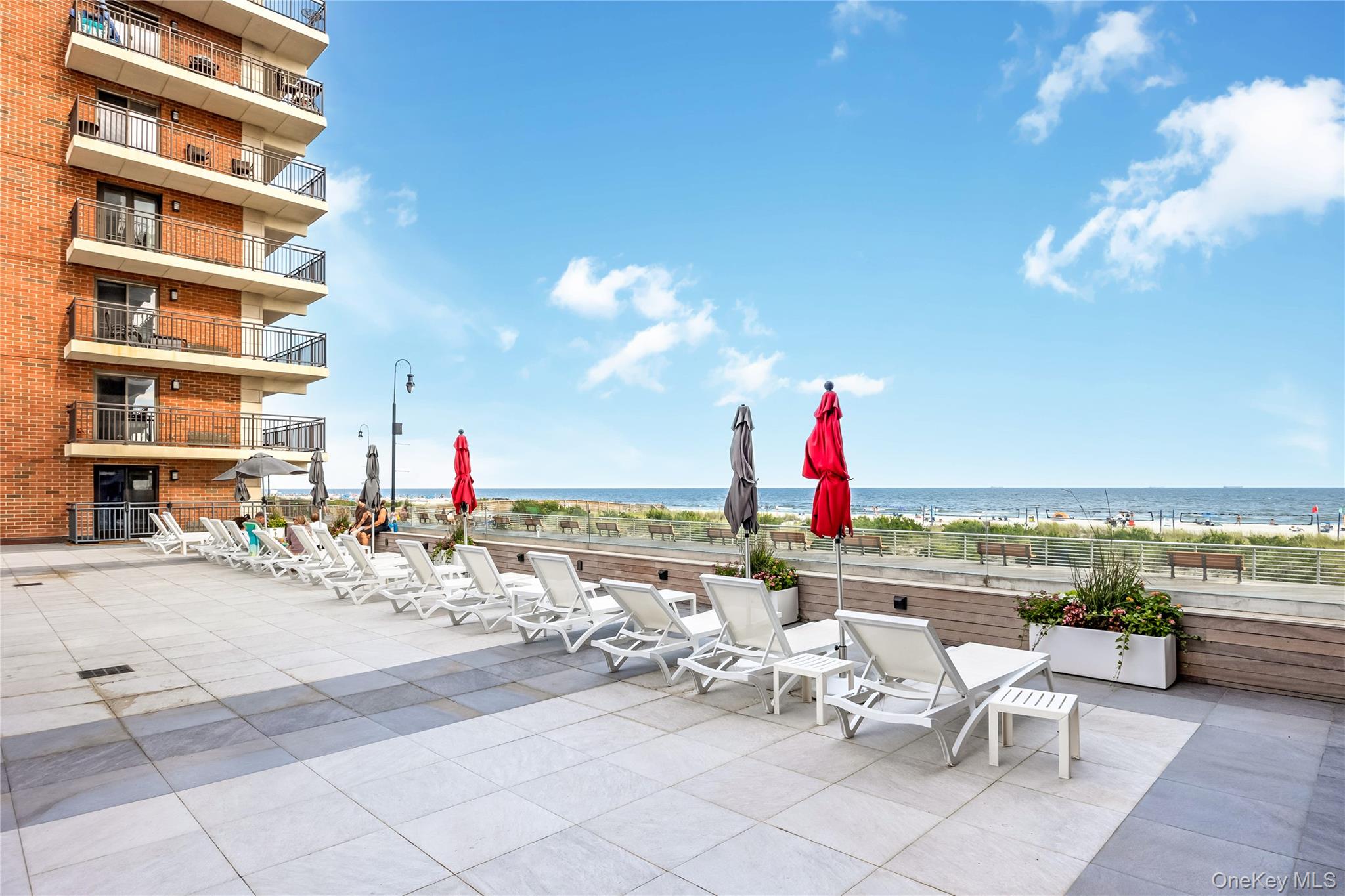 230 W Broadway, Unit 609 photo 31