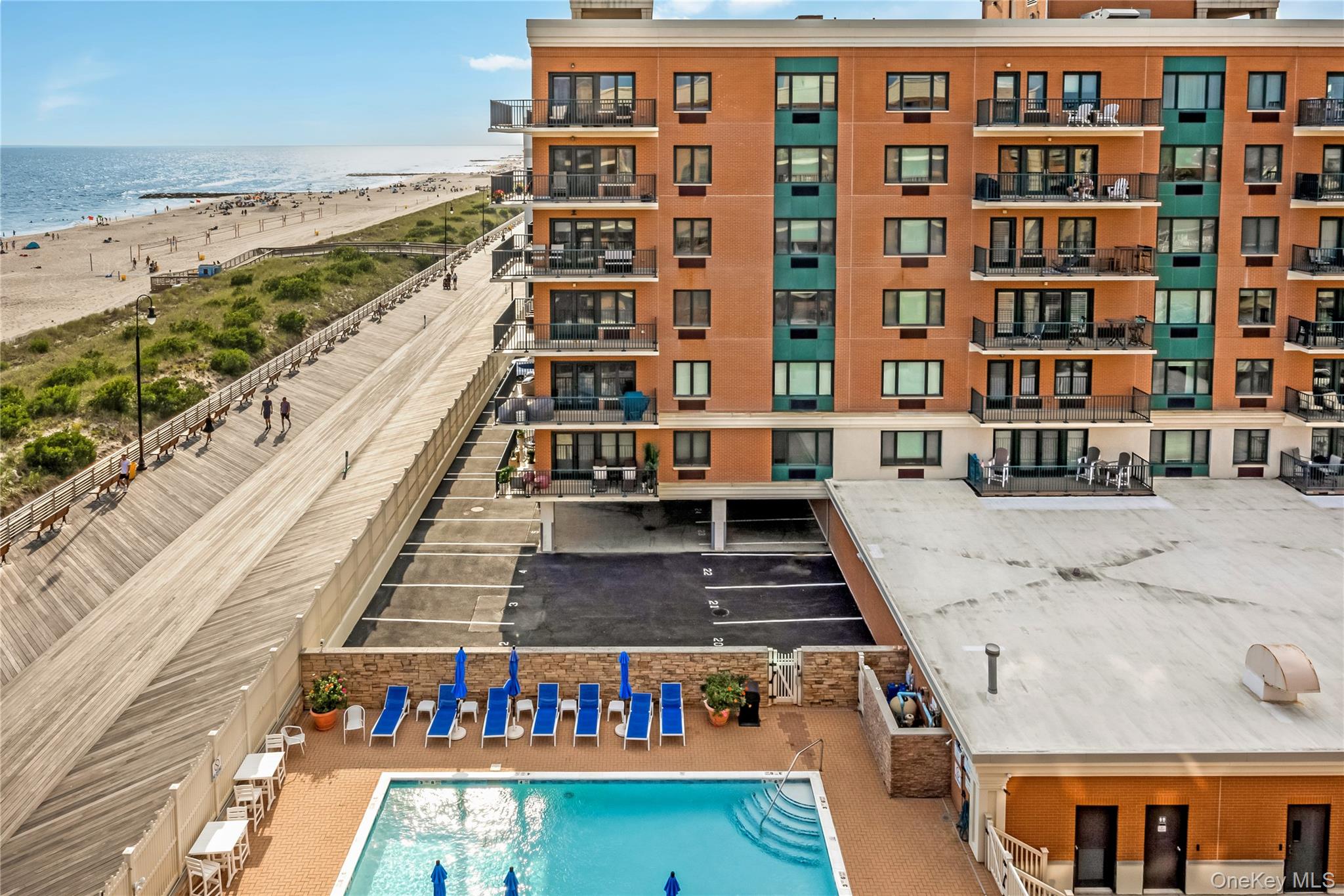 230 W Broadway, Unit 609 photo 18