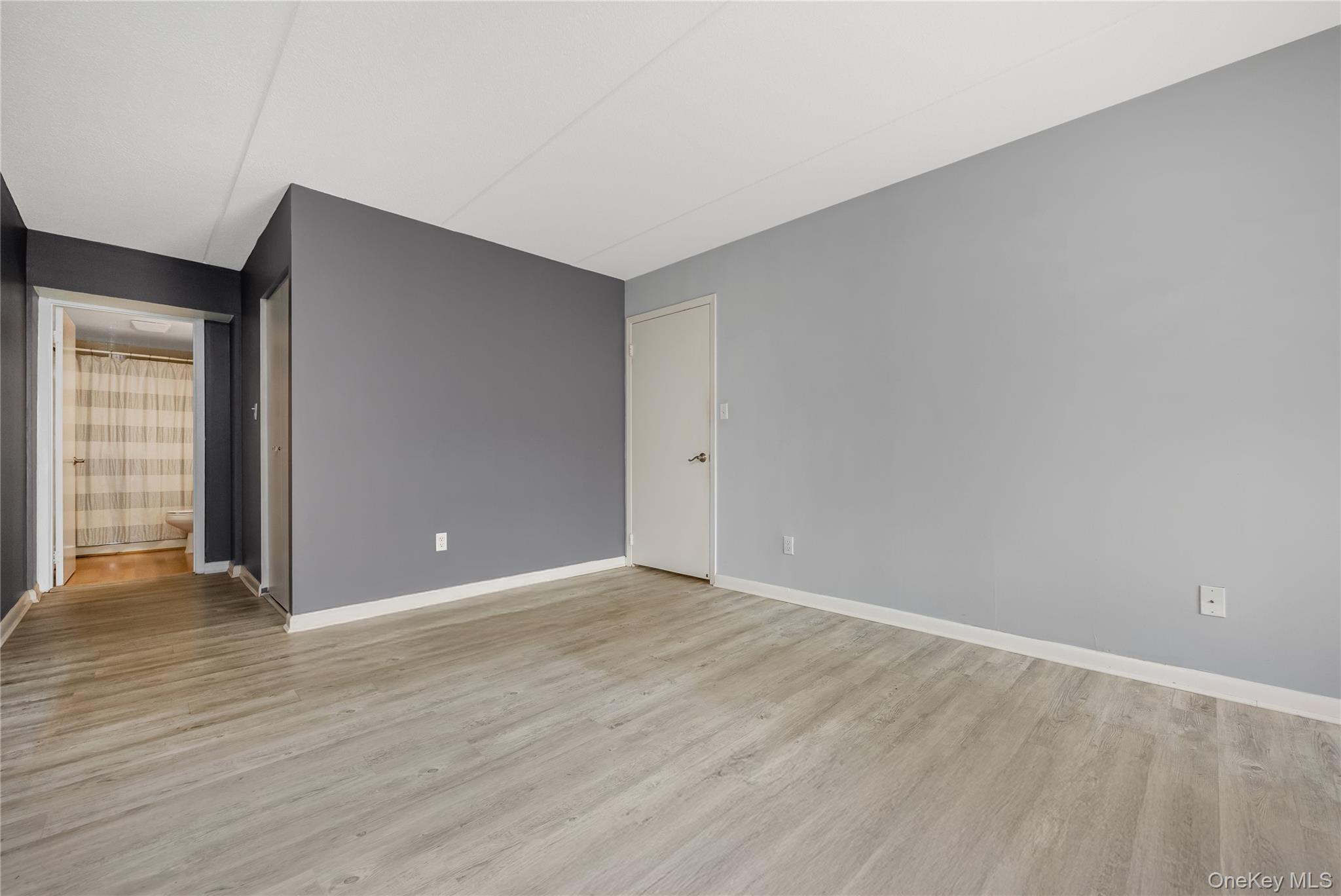230 W Broadway, Unit 609 photo 22