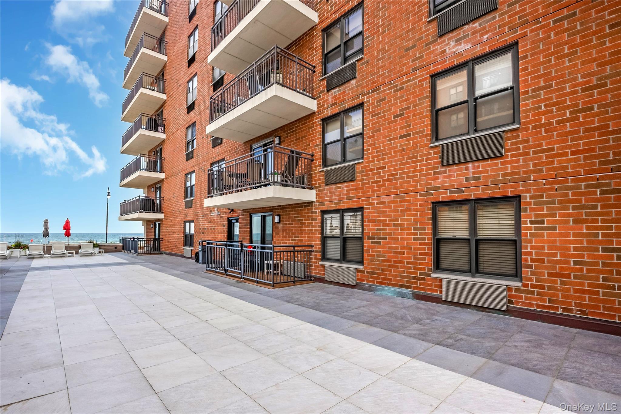 230 W Broadway, Unit 609 photo 29
