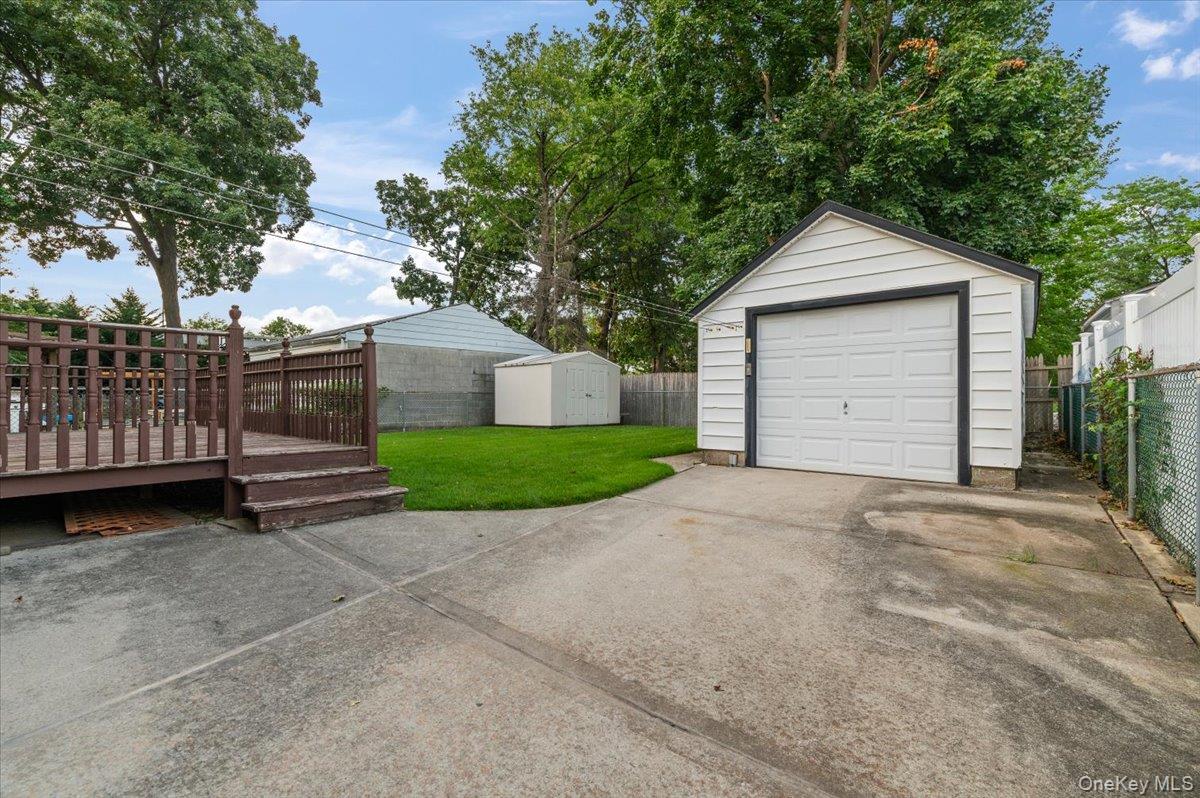 7607 Hewlett Street – For Sale photo 25