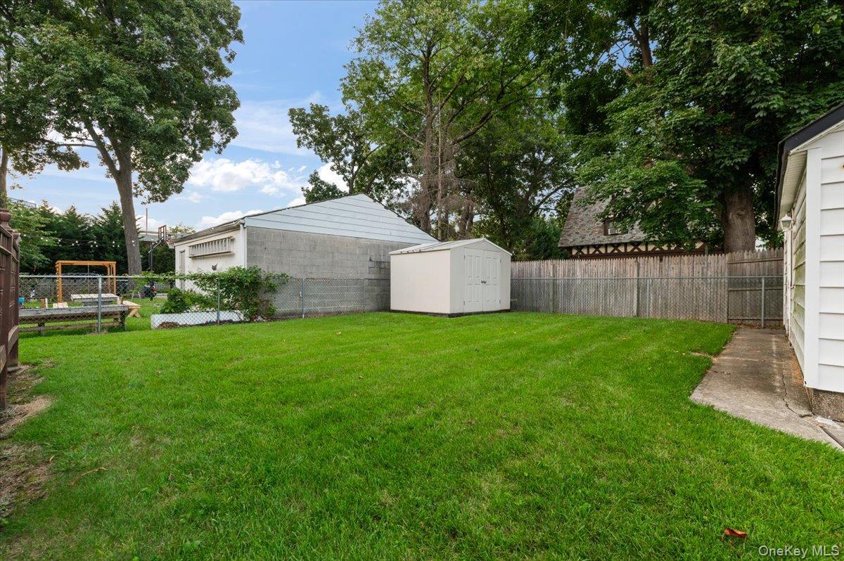 7607 Hewlett Street – For Sale photo 26