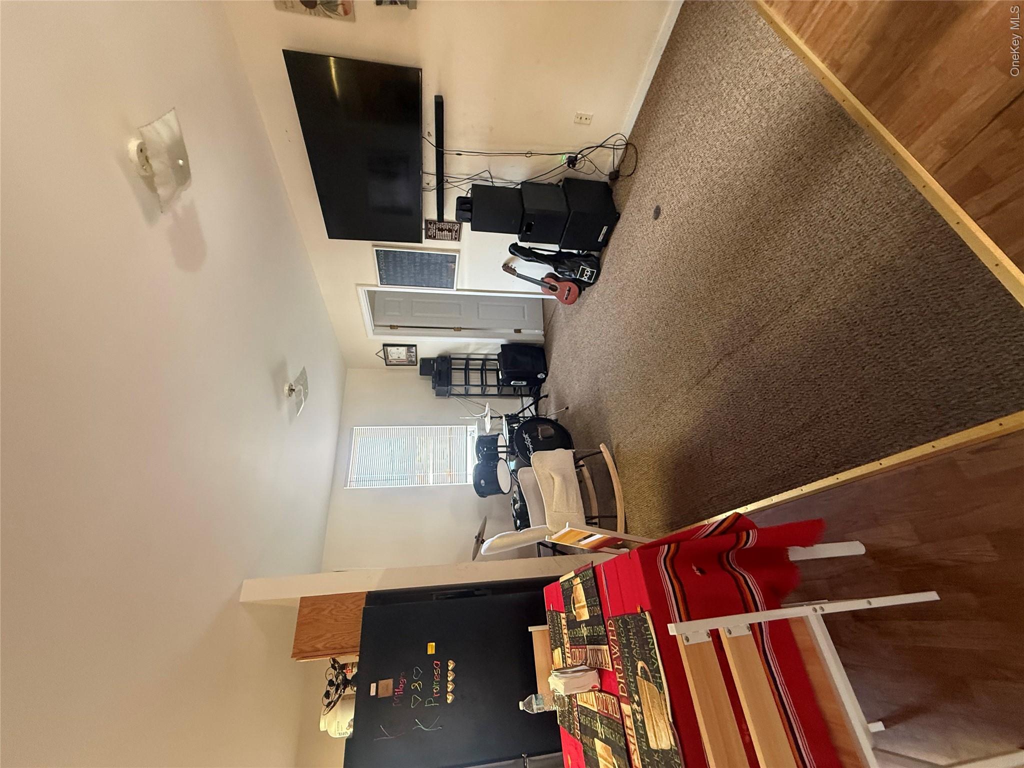 110 W Railroad Avenue, Unit Second Flo photo 9