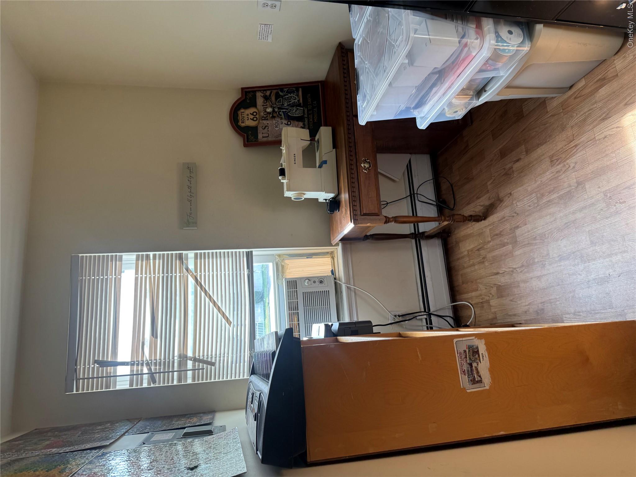 110 W Railroad Avenue, Unit Second Flo photo 4