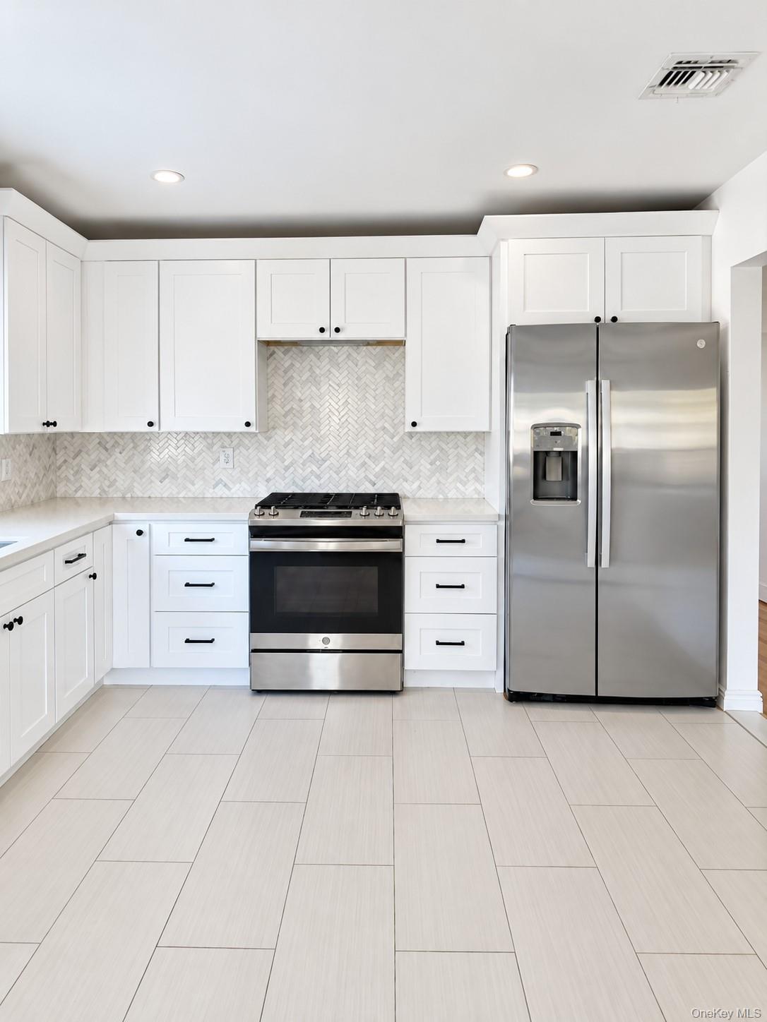 87 Sterling Avenue – For Rent photo 3