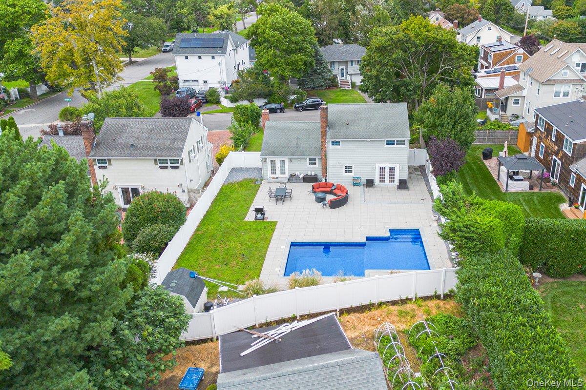 61 Carleton Avenue – For Sale photo 26