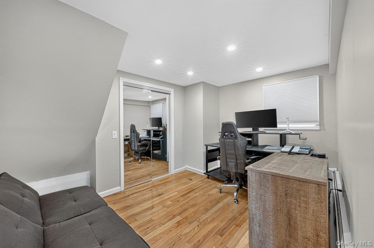 61 Carleton Avenue – For Sale photo 12