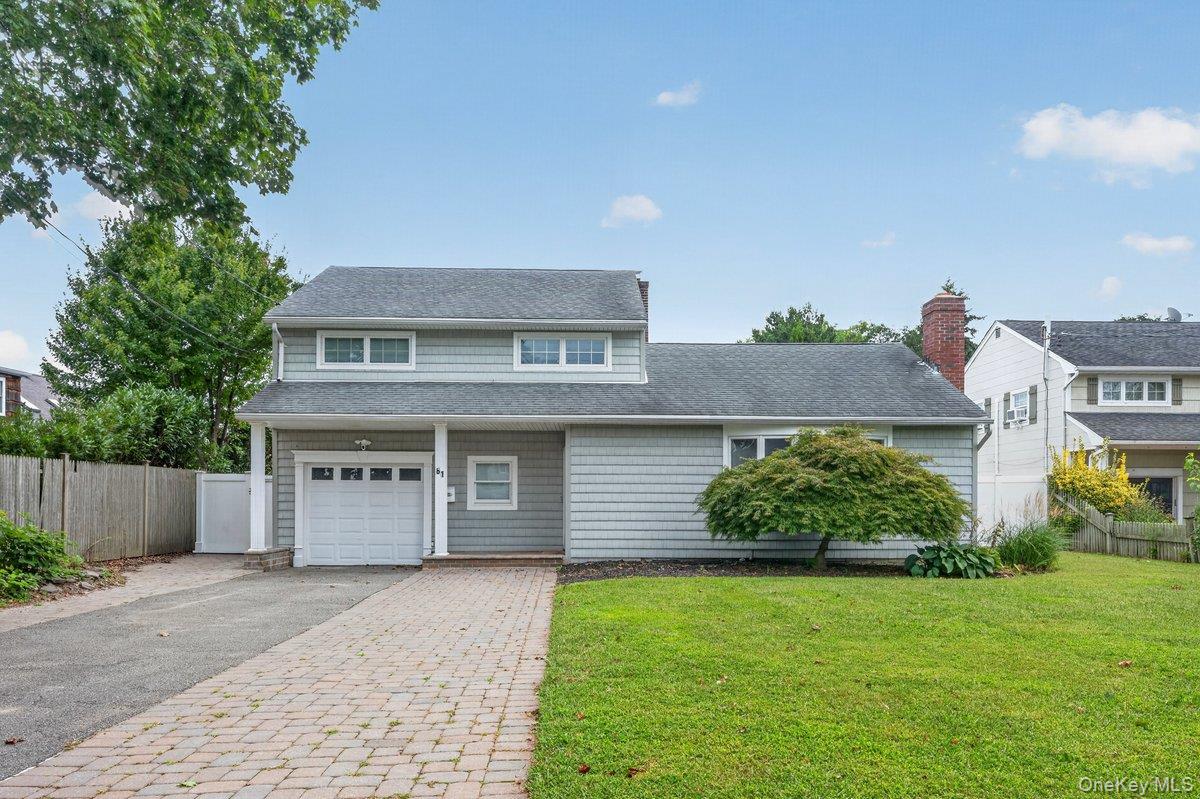 61 Carleton Avenue – For Sale