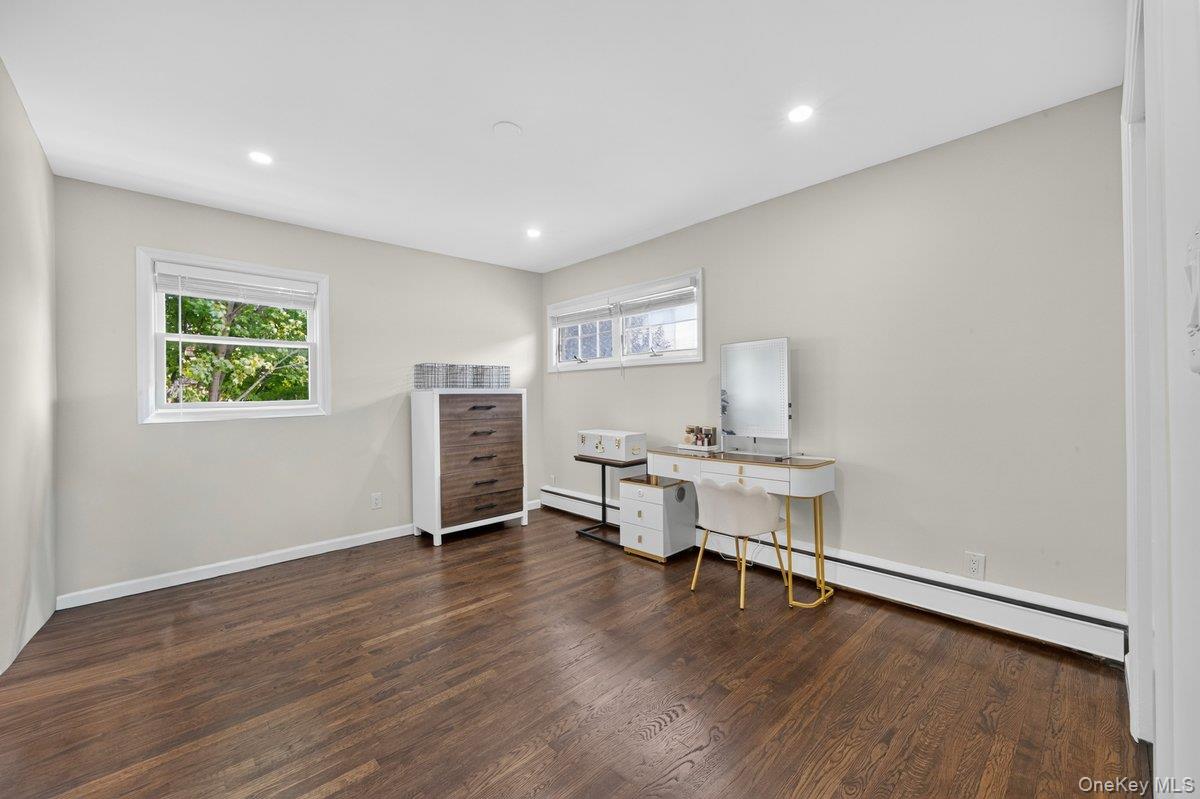 61 Carleton Avenue – For Sale photo 10
