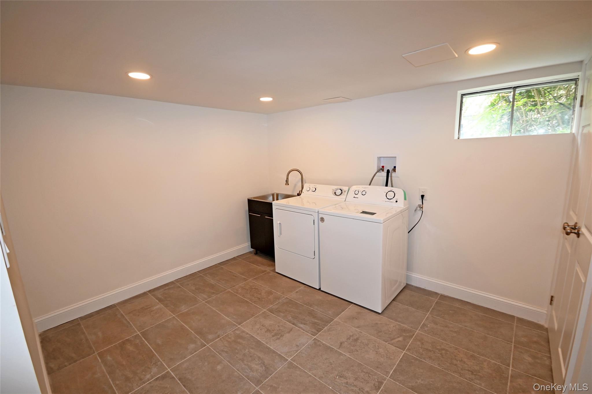 19 Carriage Road – For Rent photo 20