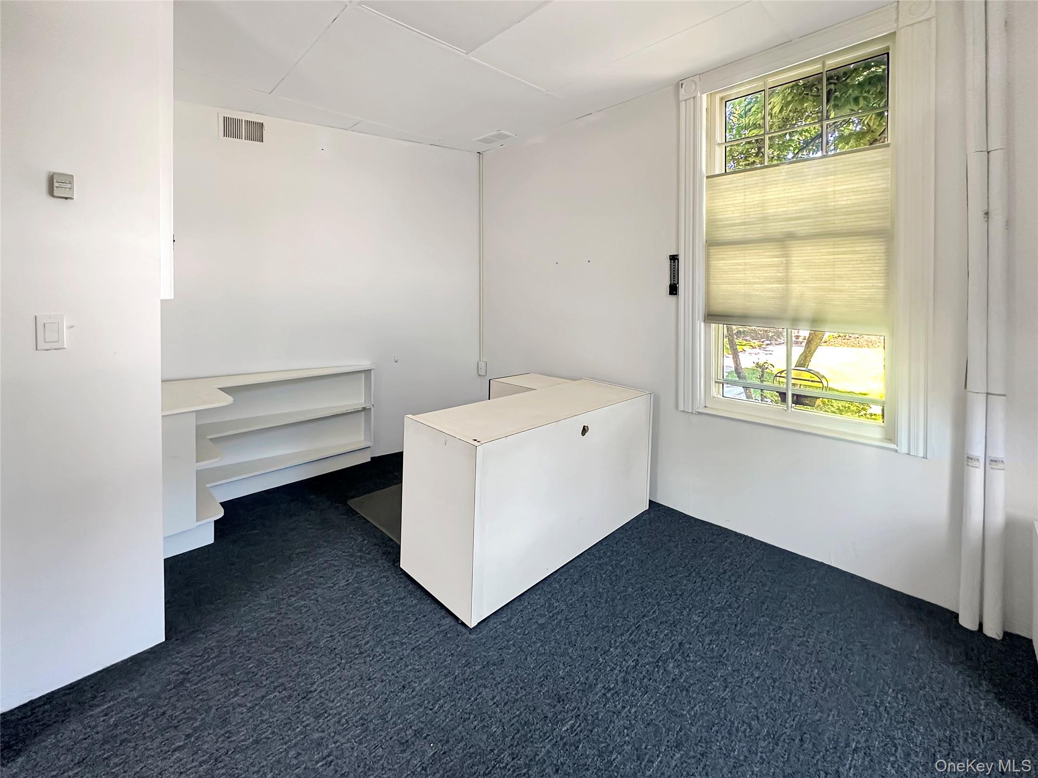 429 Montauk Highway – For Rent photo 3