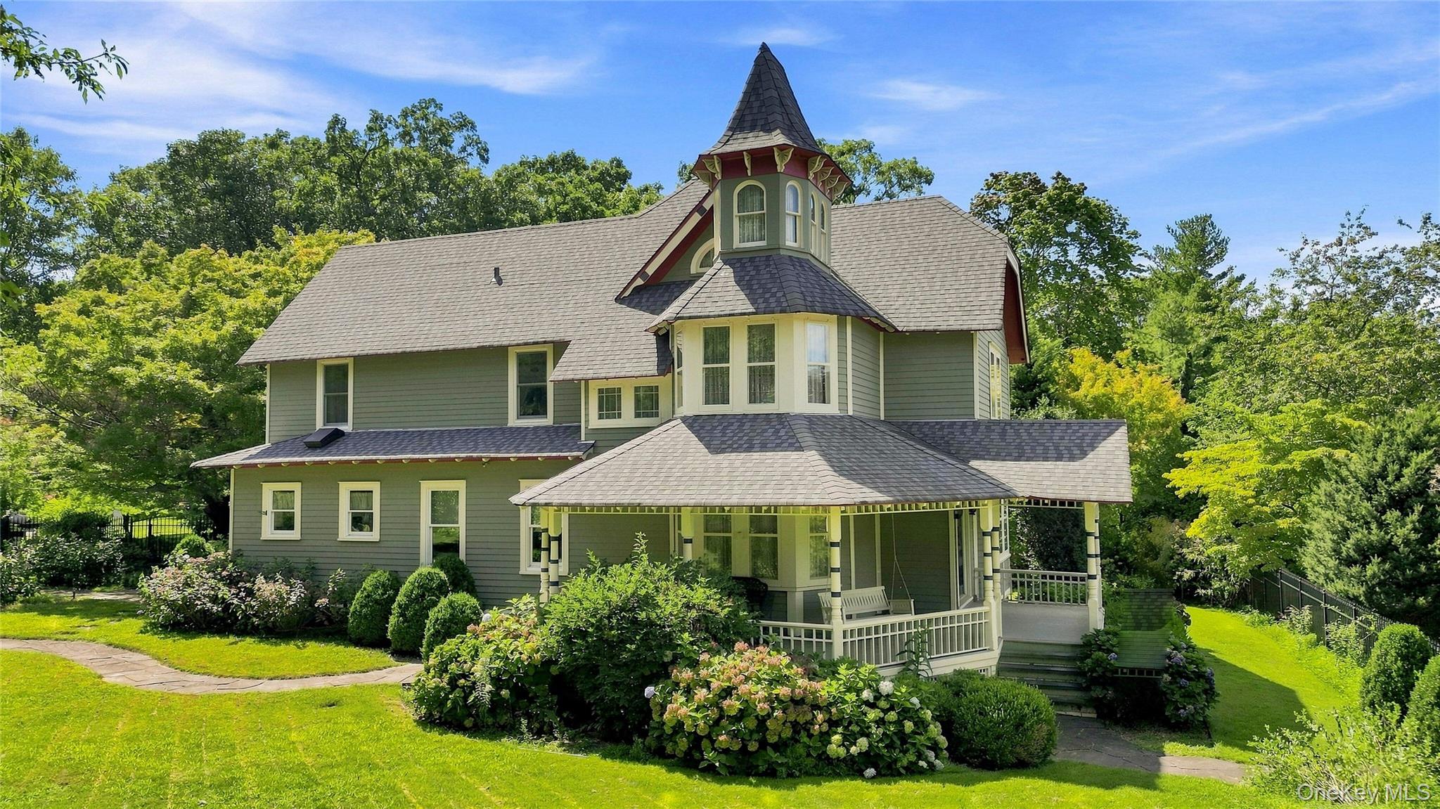 534 Main Street – For Sale photo 2