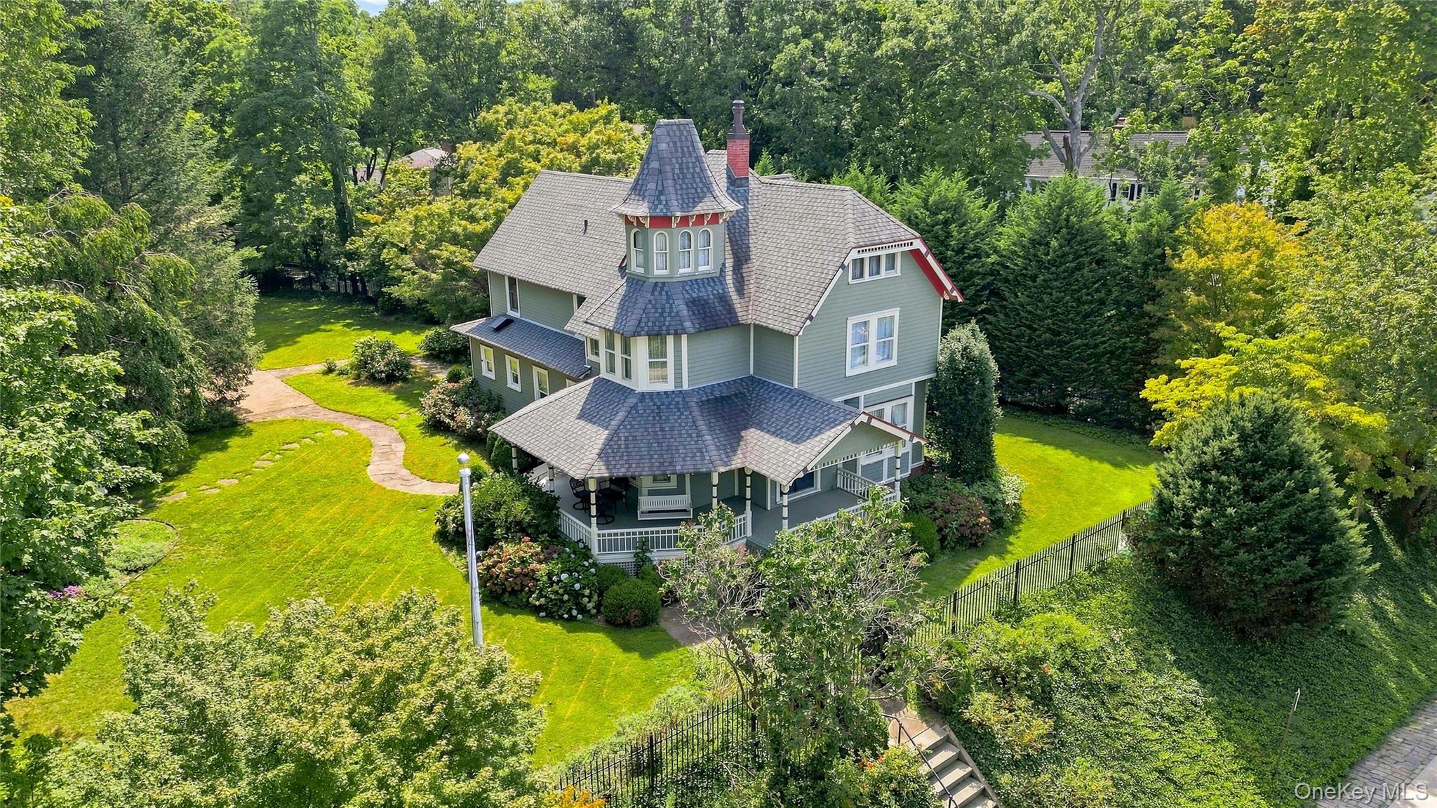 534 Main Street – For Sale