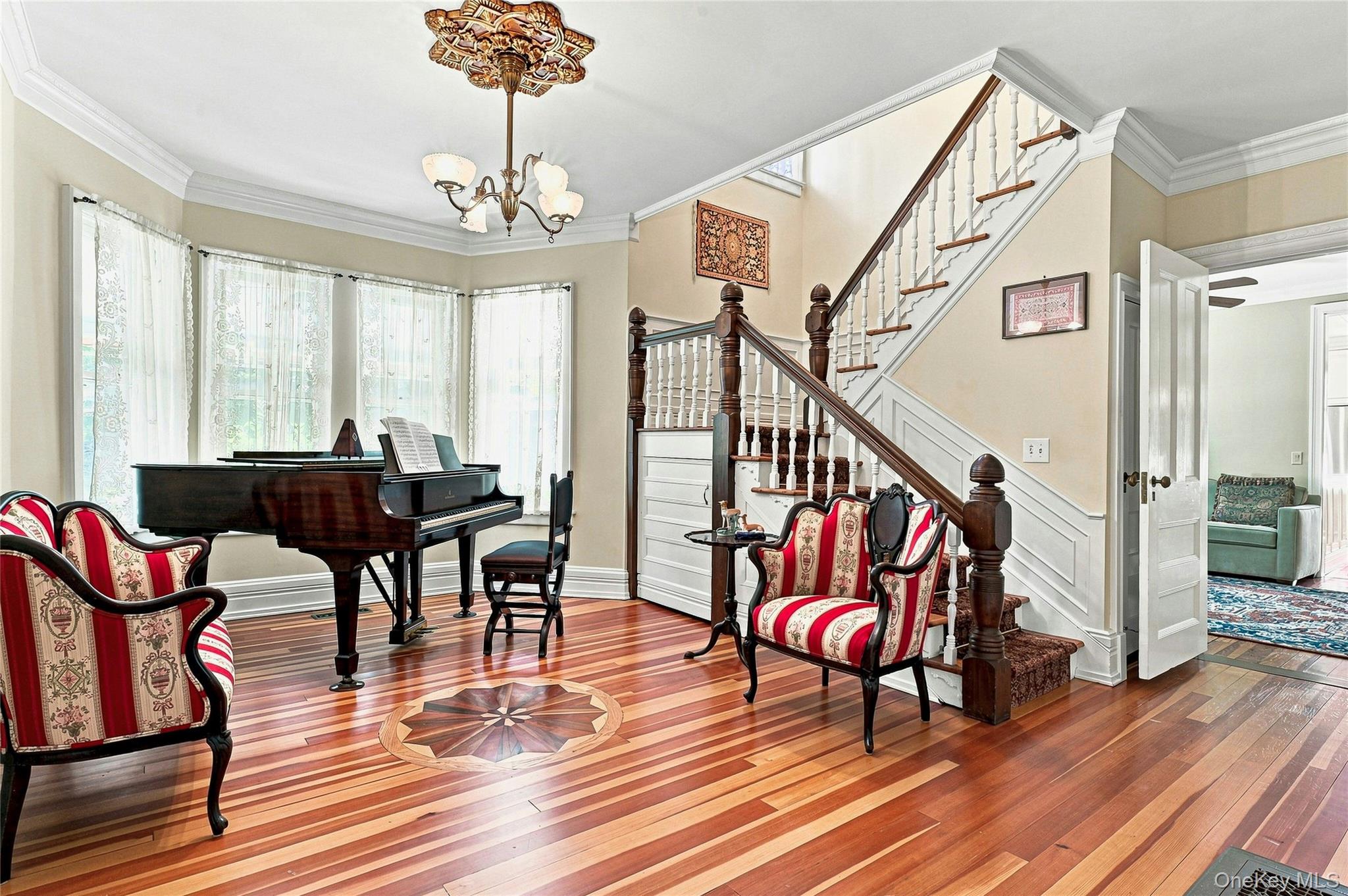 534 Main Street – For Sale photo 6