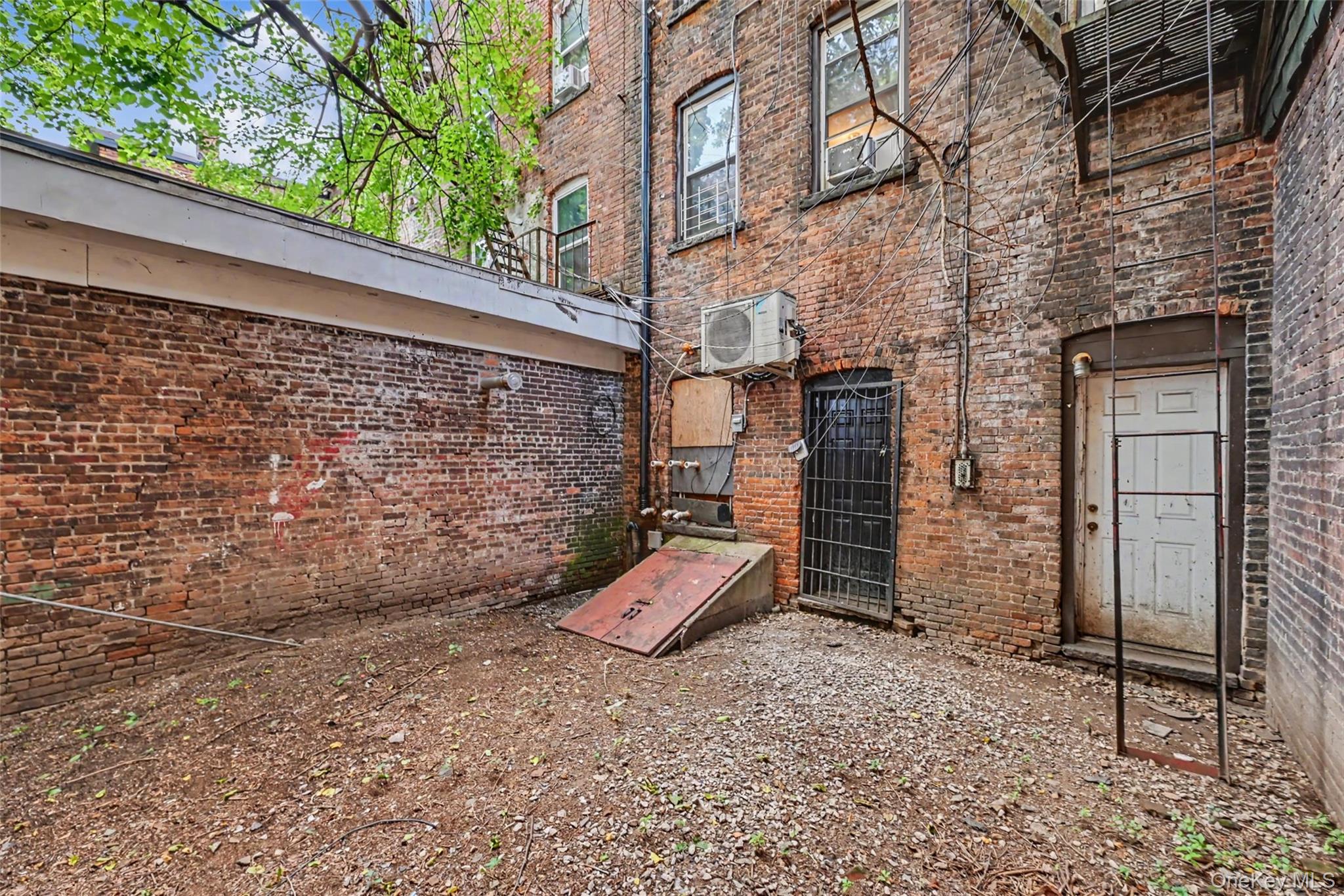 164 Broadway, Newburgh – For Sale photo 40