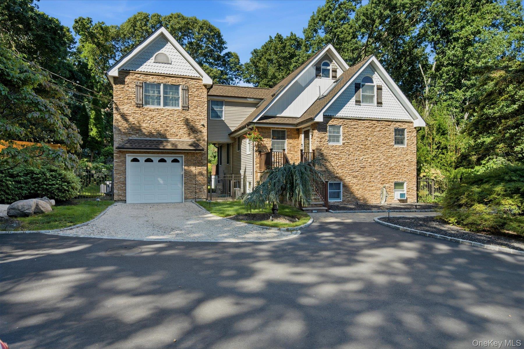 24 Sylvan Lane – For Sale photo 3
