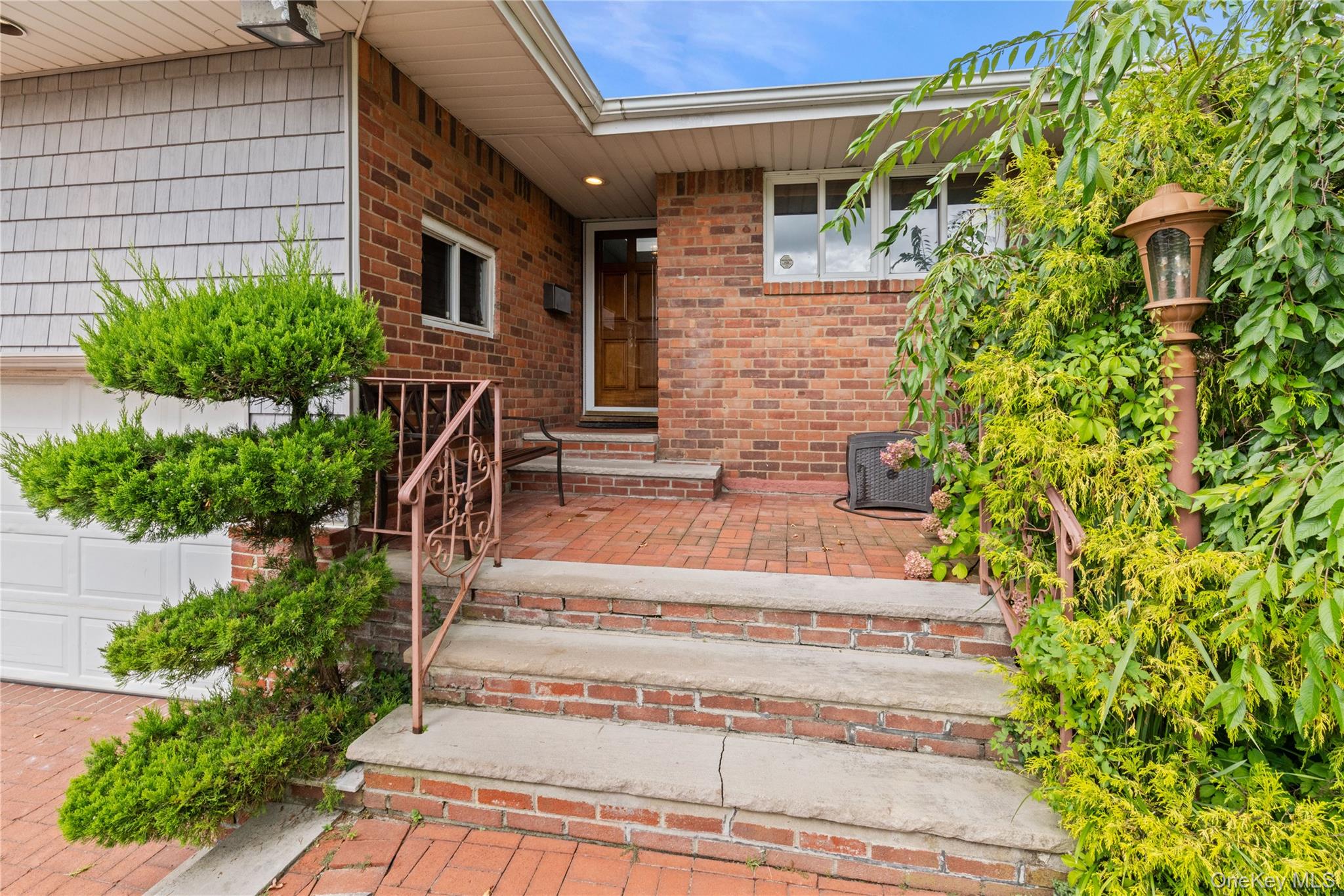 655 Diane Place – For Rent photo 2