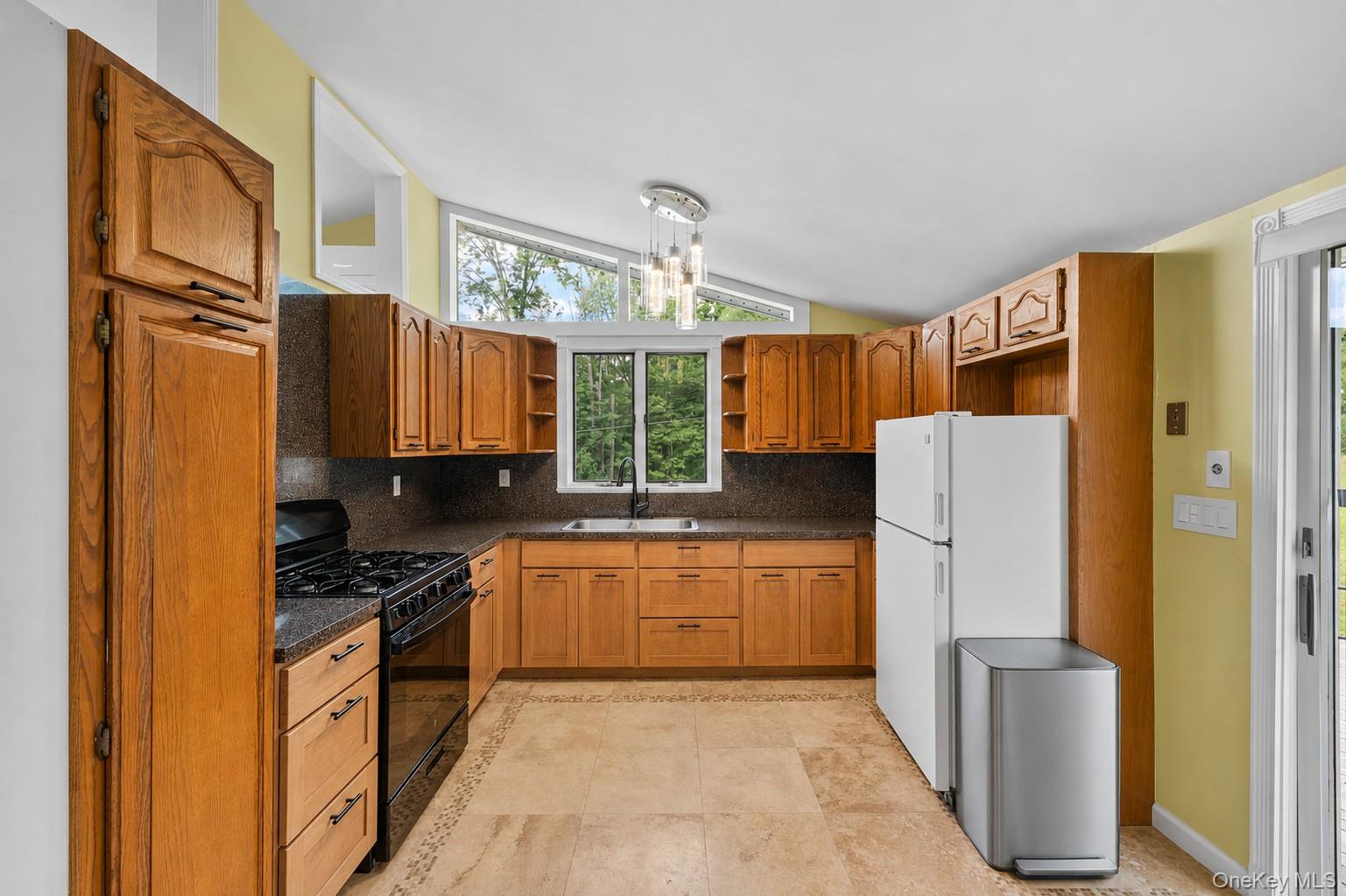 14 Cannon Boulevard – For Sale photo 11