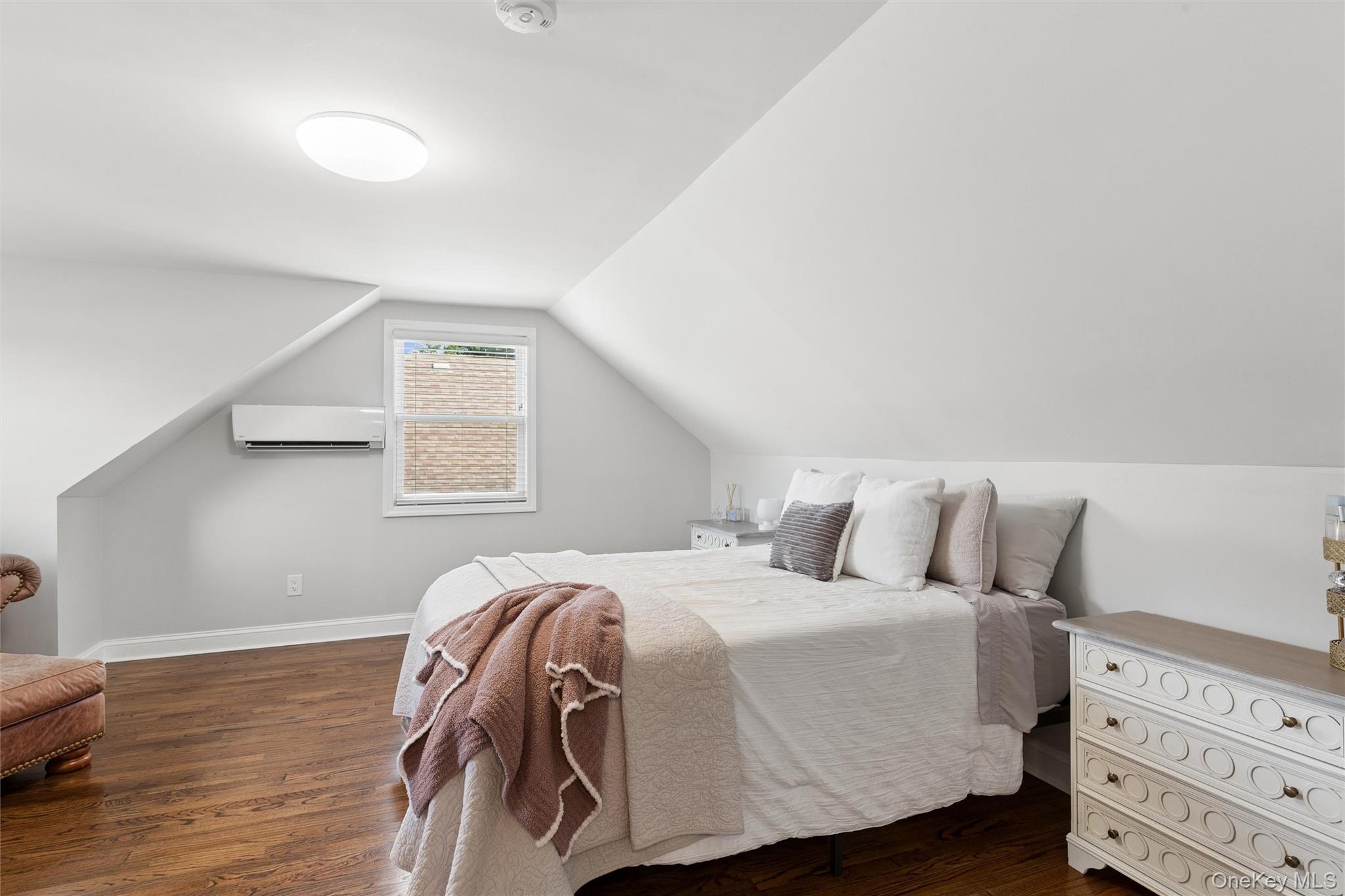 24 Essen Place – For Sale photo 17