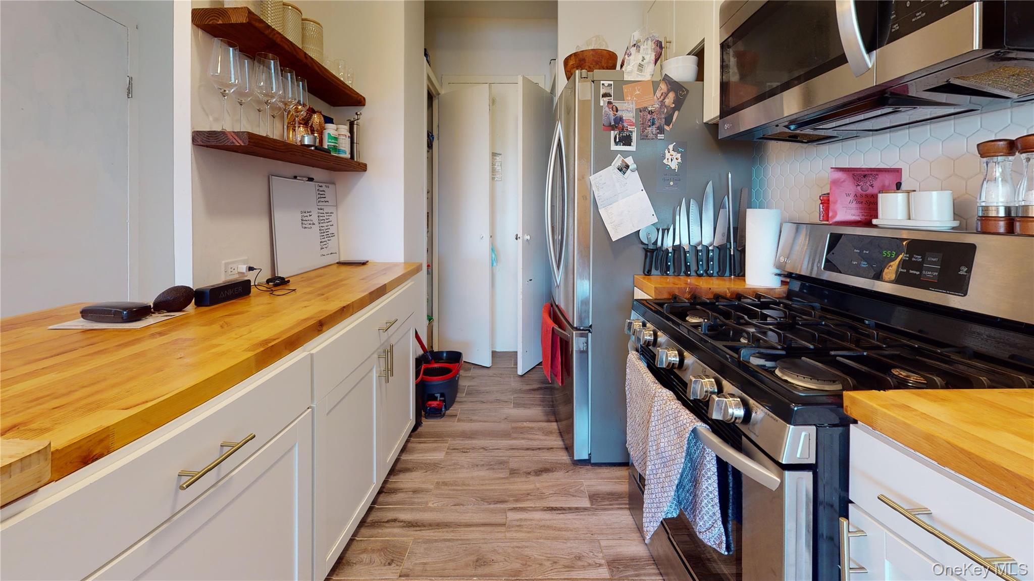 4 Fordham Hill Oval, Unit 8C photo 4