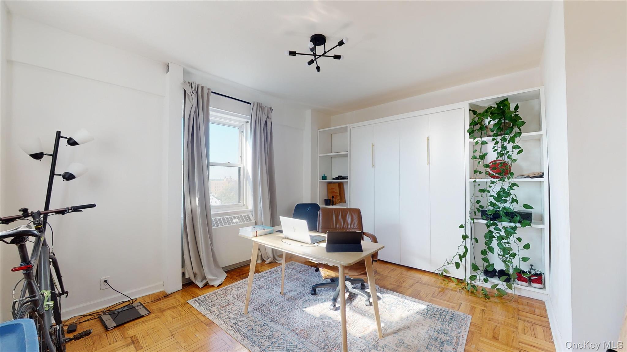 4 Fordham Hill Oval, Unit 8C photo 16