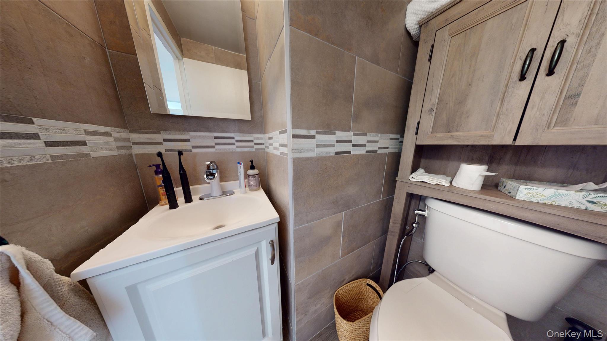 4 Fordham Hill Oval, Unit 8C photo 11